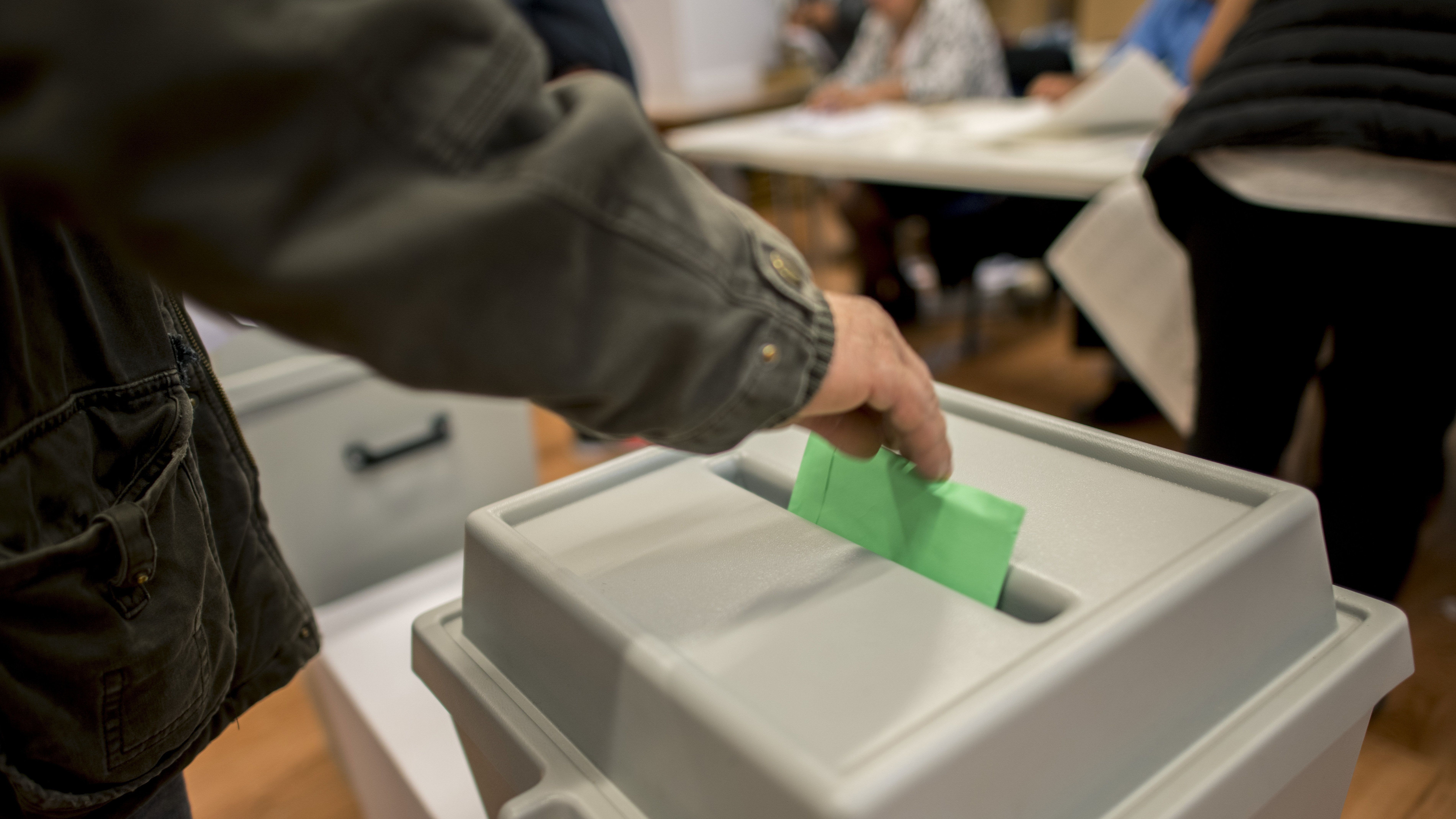 Belső feszültségek miatt oszlott fel az alföldi képviselő-testület