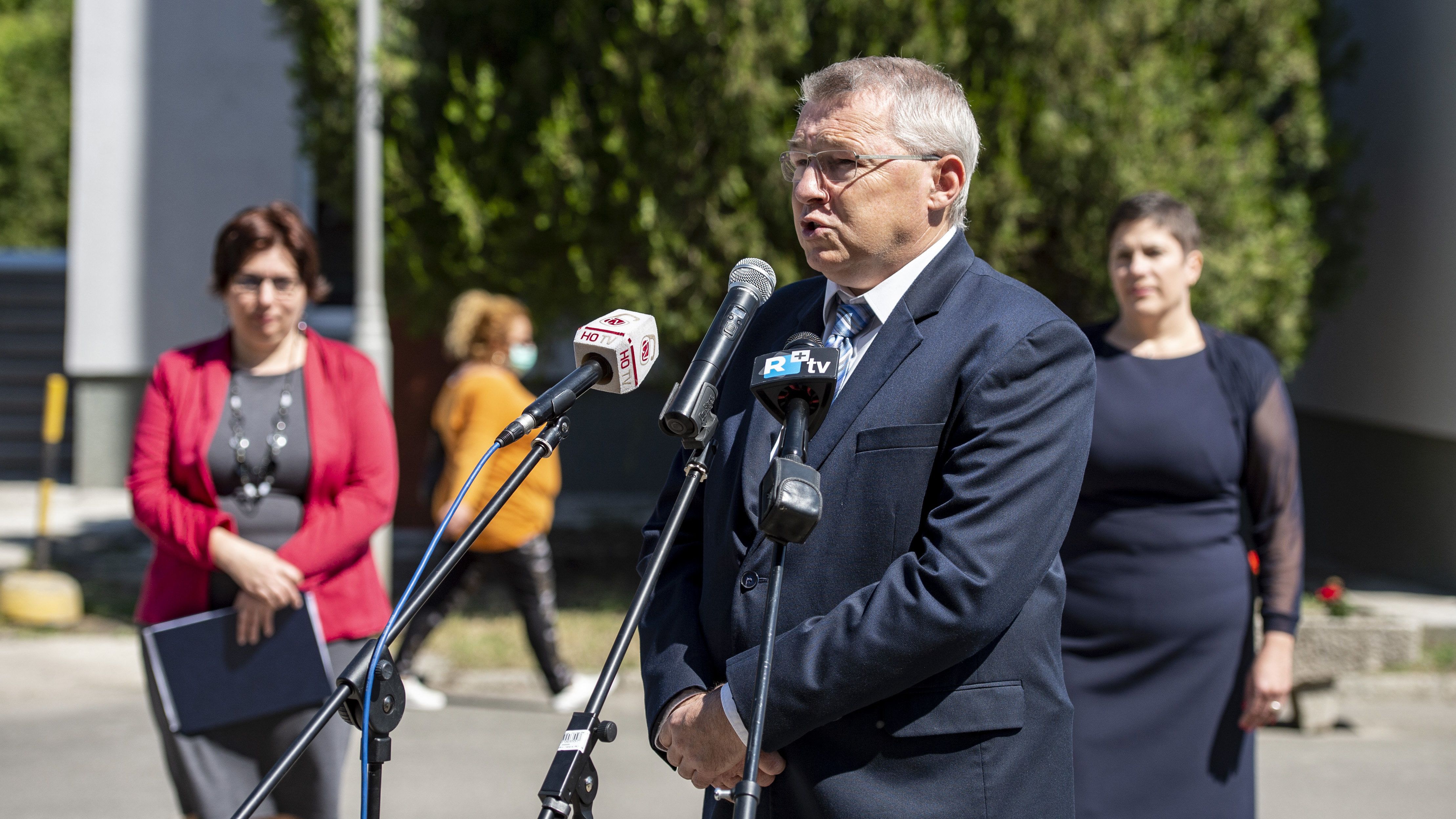 Újabb fideszes képviselő körzetében nyomoznak a gyanú szerint előre lezsírozott közbeszerzések miatt