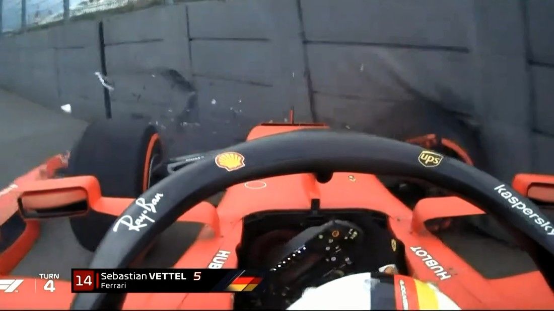 Vettel rommá törte Ferrariját az időmérőn