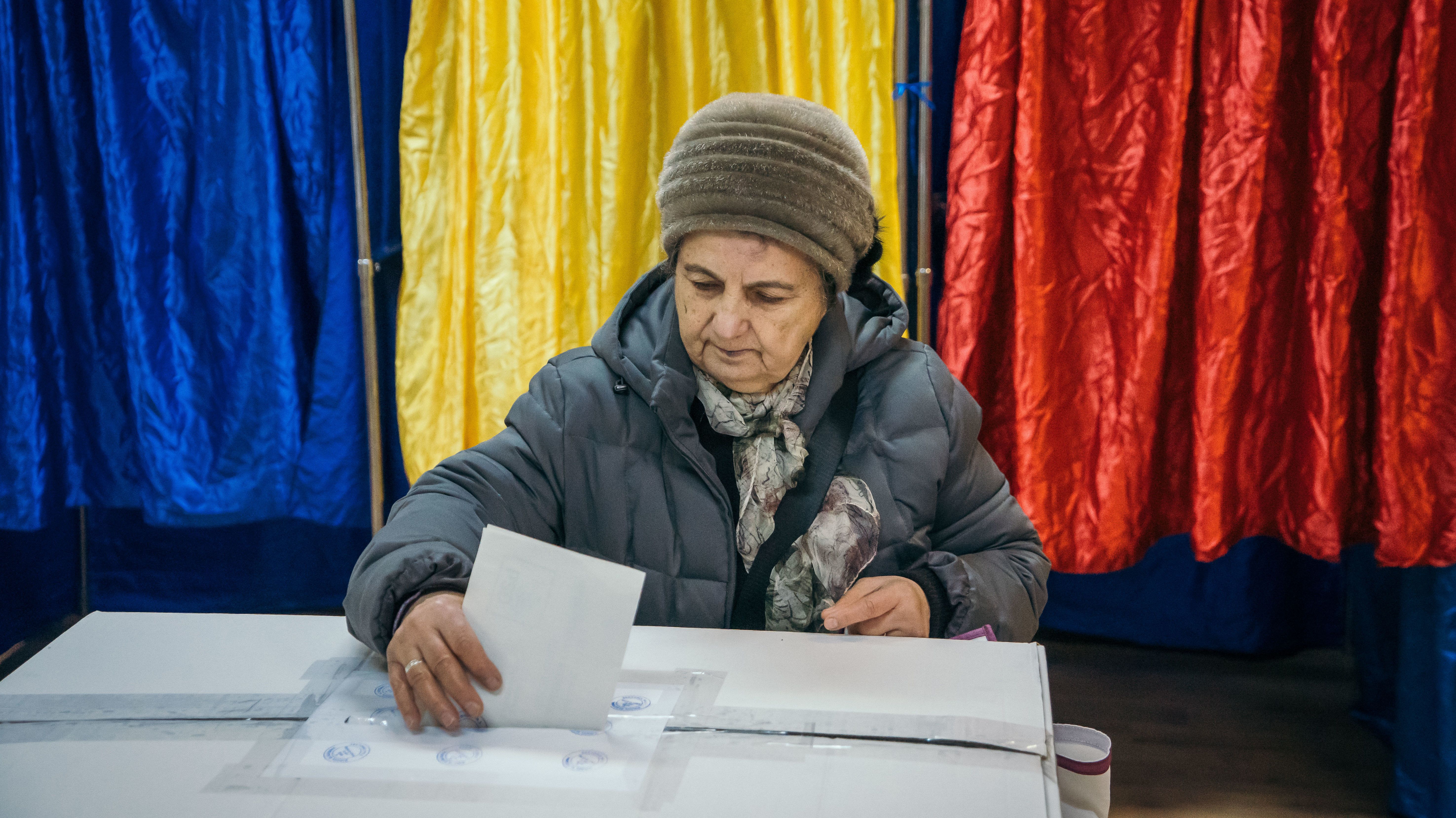 Romániai választások: egyelőre alacsony a részvétel a magyarlakta térségekben