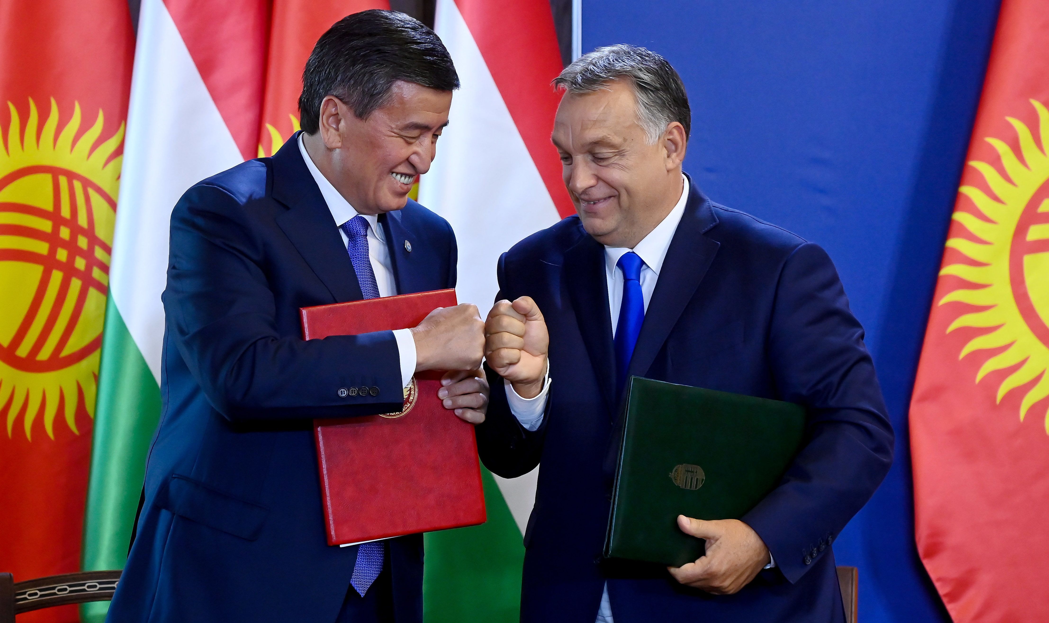 Orbán ötvenmillió dolláros magyar-kirgiz fejlesztési alapról állapodott meg