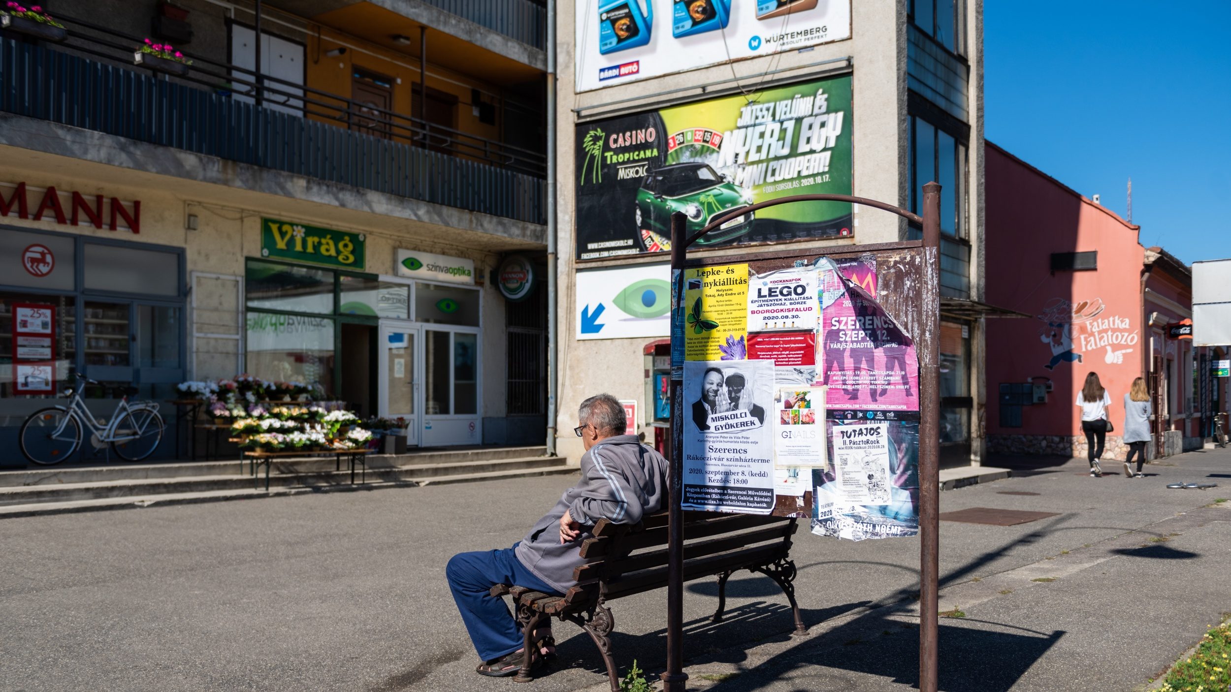 Azonnali gyorssegélyt sürget a kisnyugdíjasoknak a szakszervezet az idősek világnapján