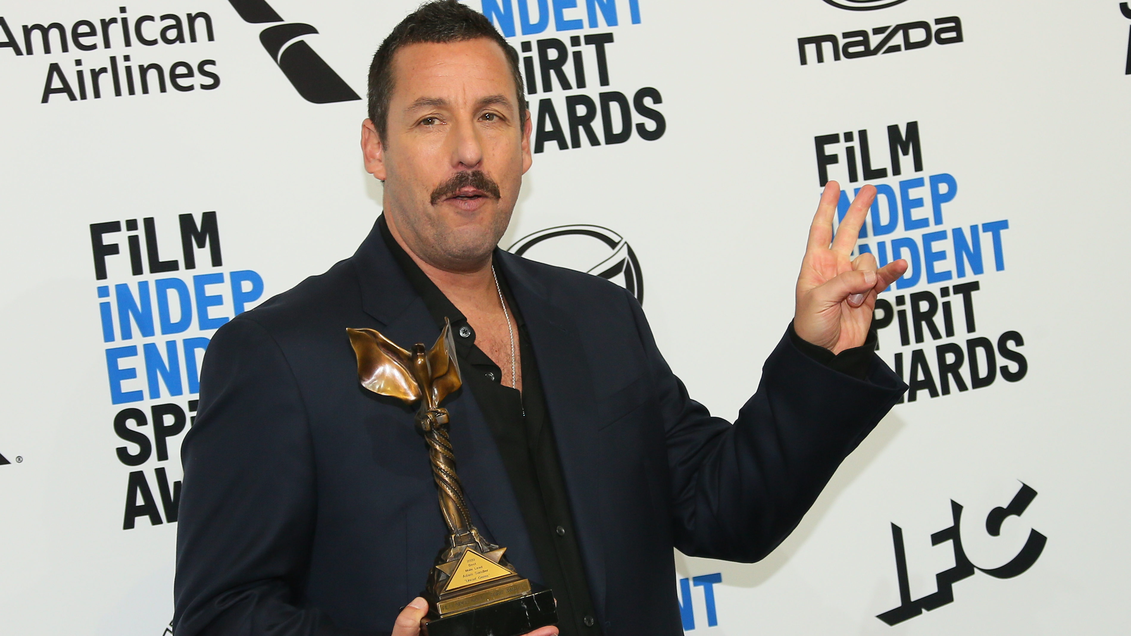 Adam Sandler egyetlen filmbe terelné össze leghíresebb figuráit