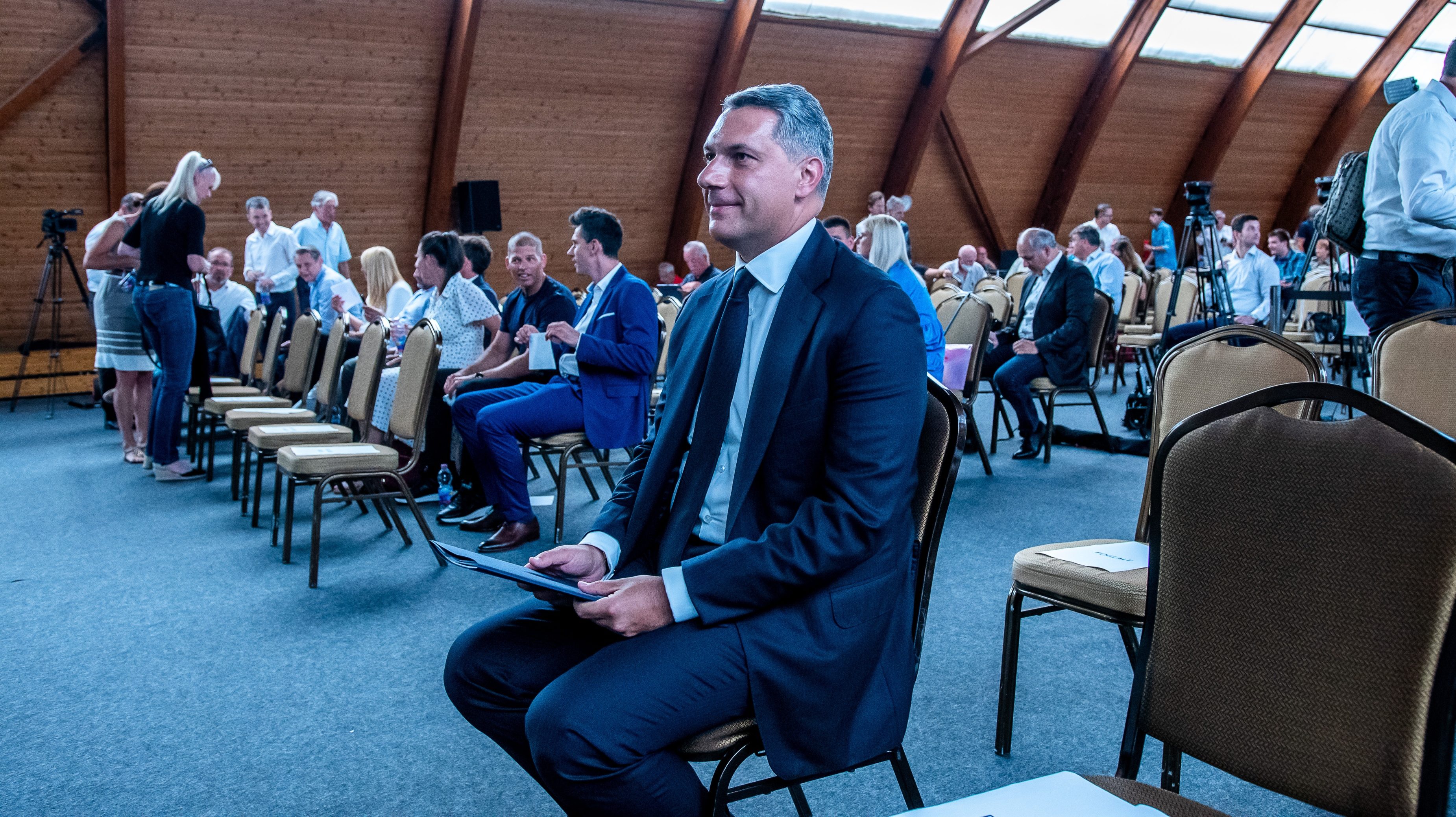 Lázár János: meghatározó fideszes politikusok is elhitték, hogy a párt átvételére készülök