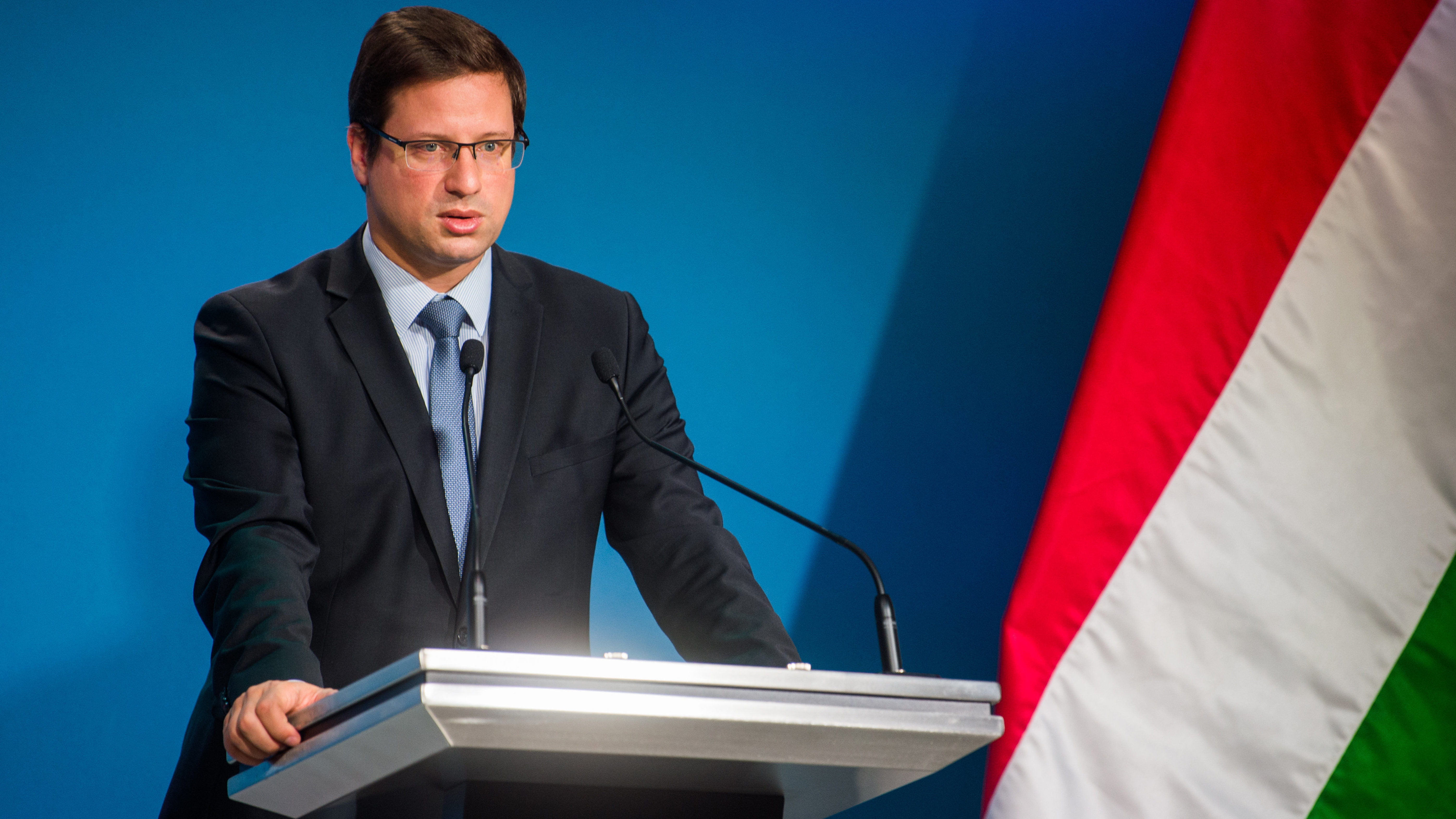 SZFE: Gulyás Gergely örül, hogy ilyen sokan tüntetnek a kormányért