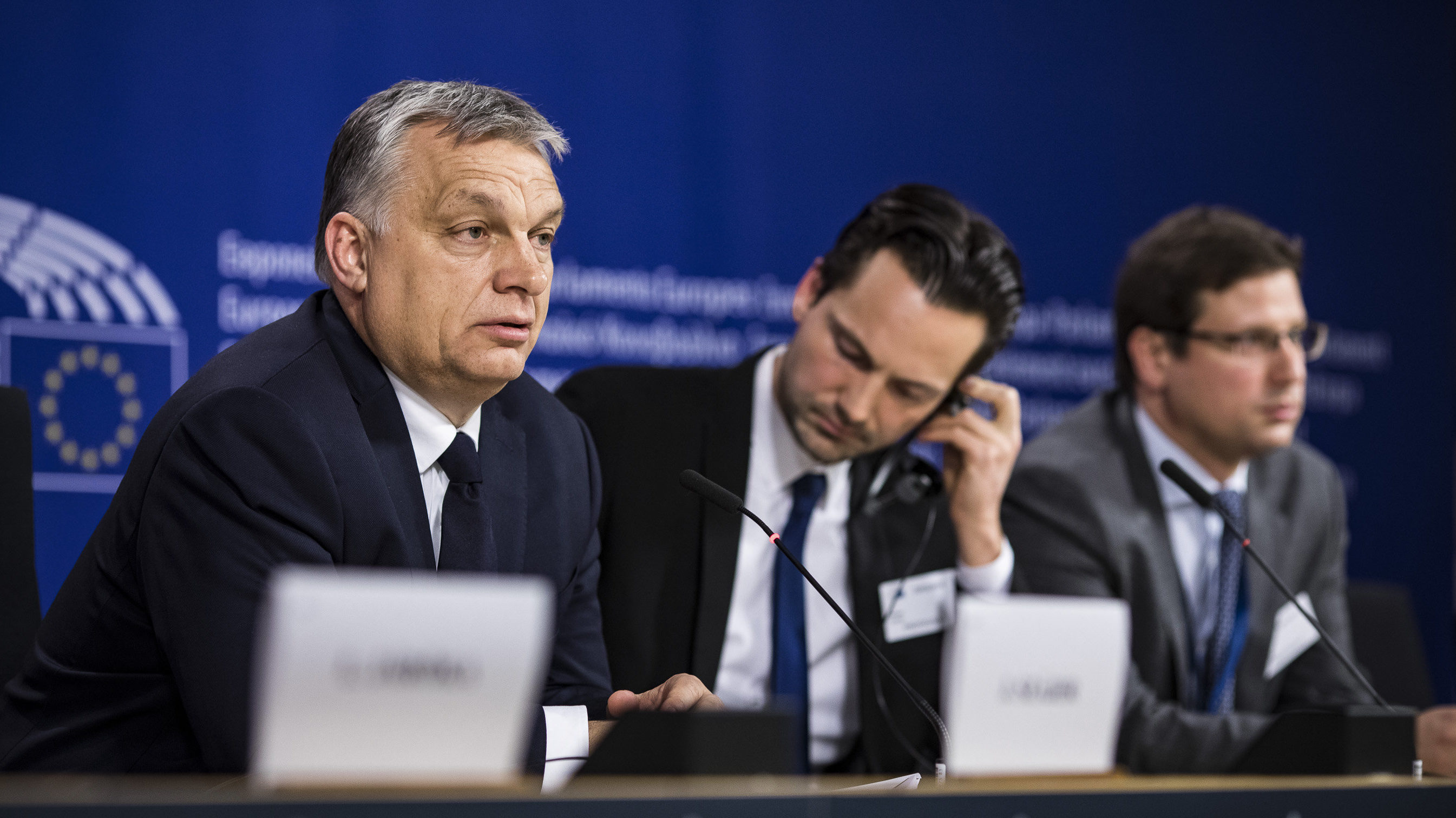 Nem árulják el, hogy Orbán Viktort tesztelték-e, miután találkozott a koronavírusos Vidnyánszky Attilával