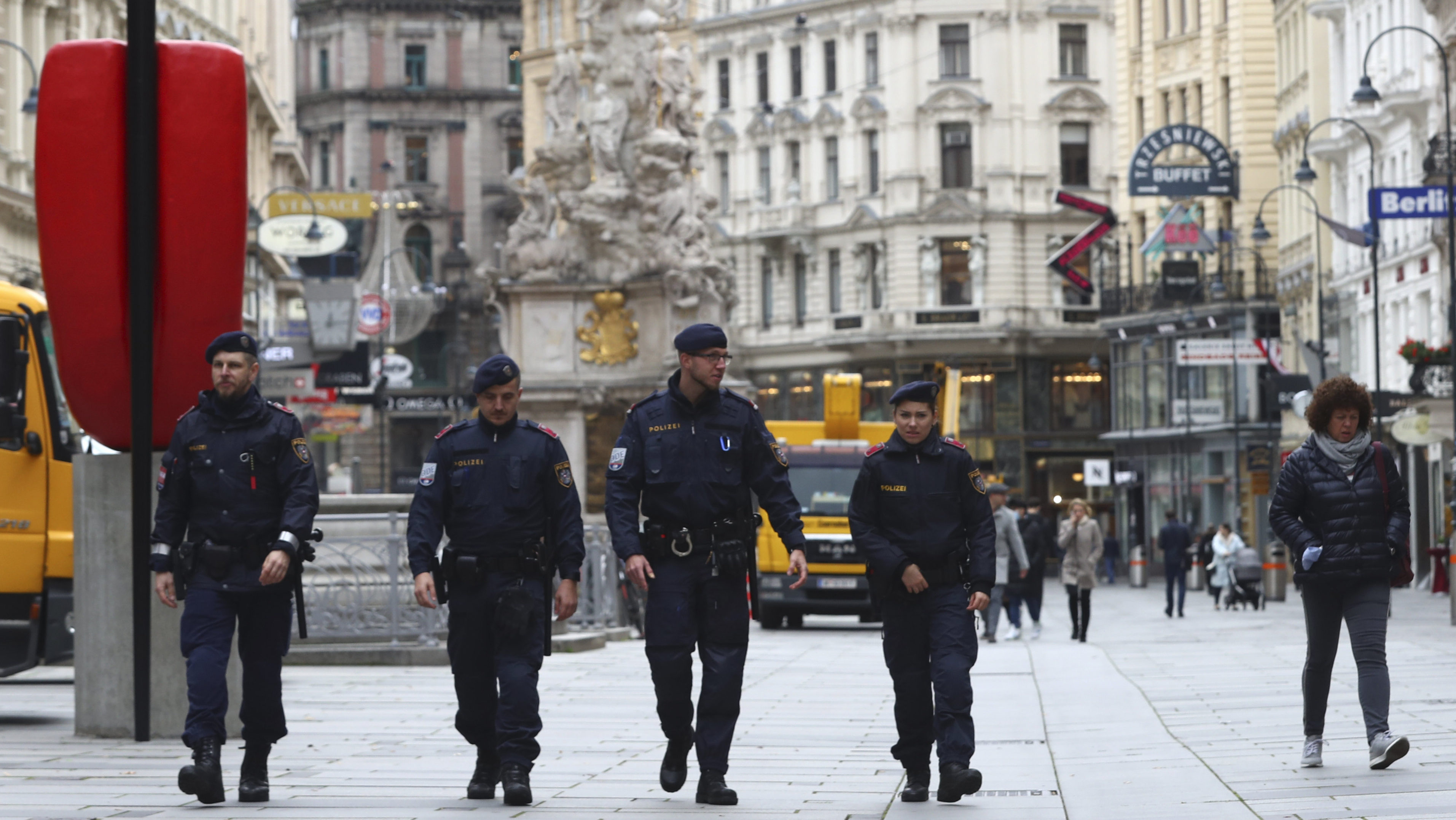 Egy elkövetője volt a bécsi terrortámadásnak