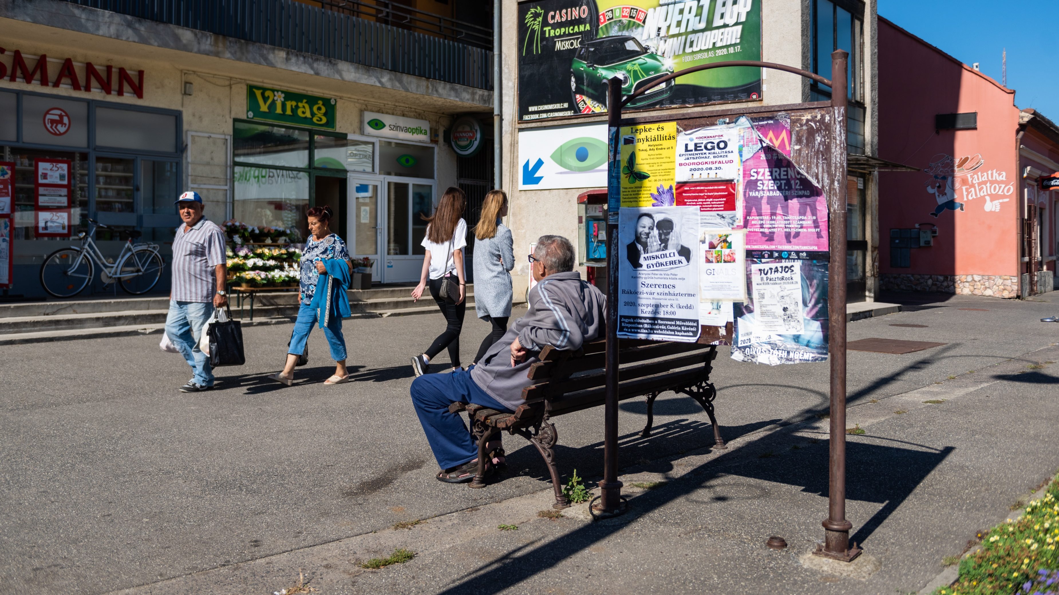 A magyar nyugdíjrendszer áttekinthetetlen, aránytalan és drámai leszakadást okoz