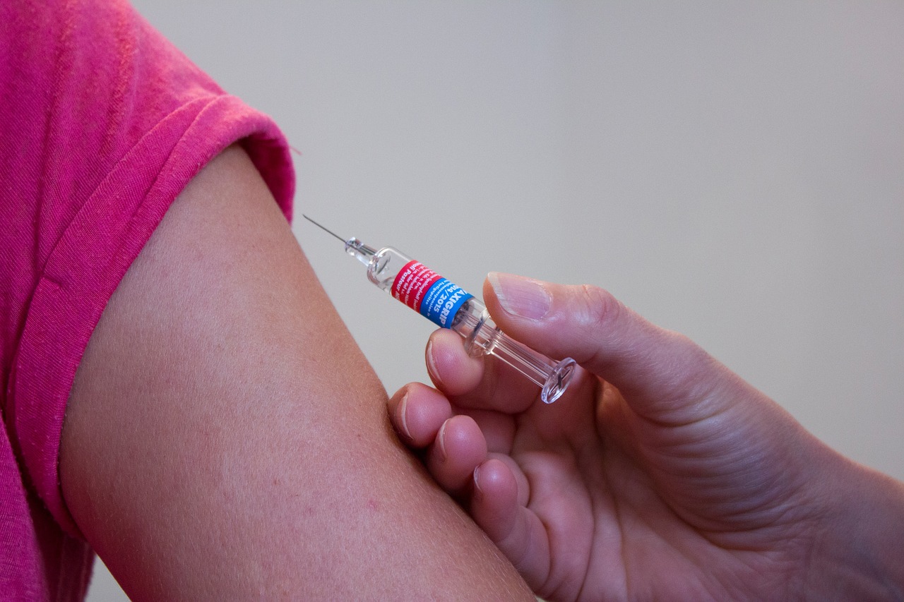 A magyarok többsége nem kér a koronavírus elleni vakcinából – állítja egy friss felmérés