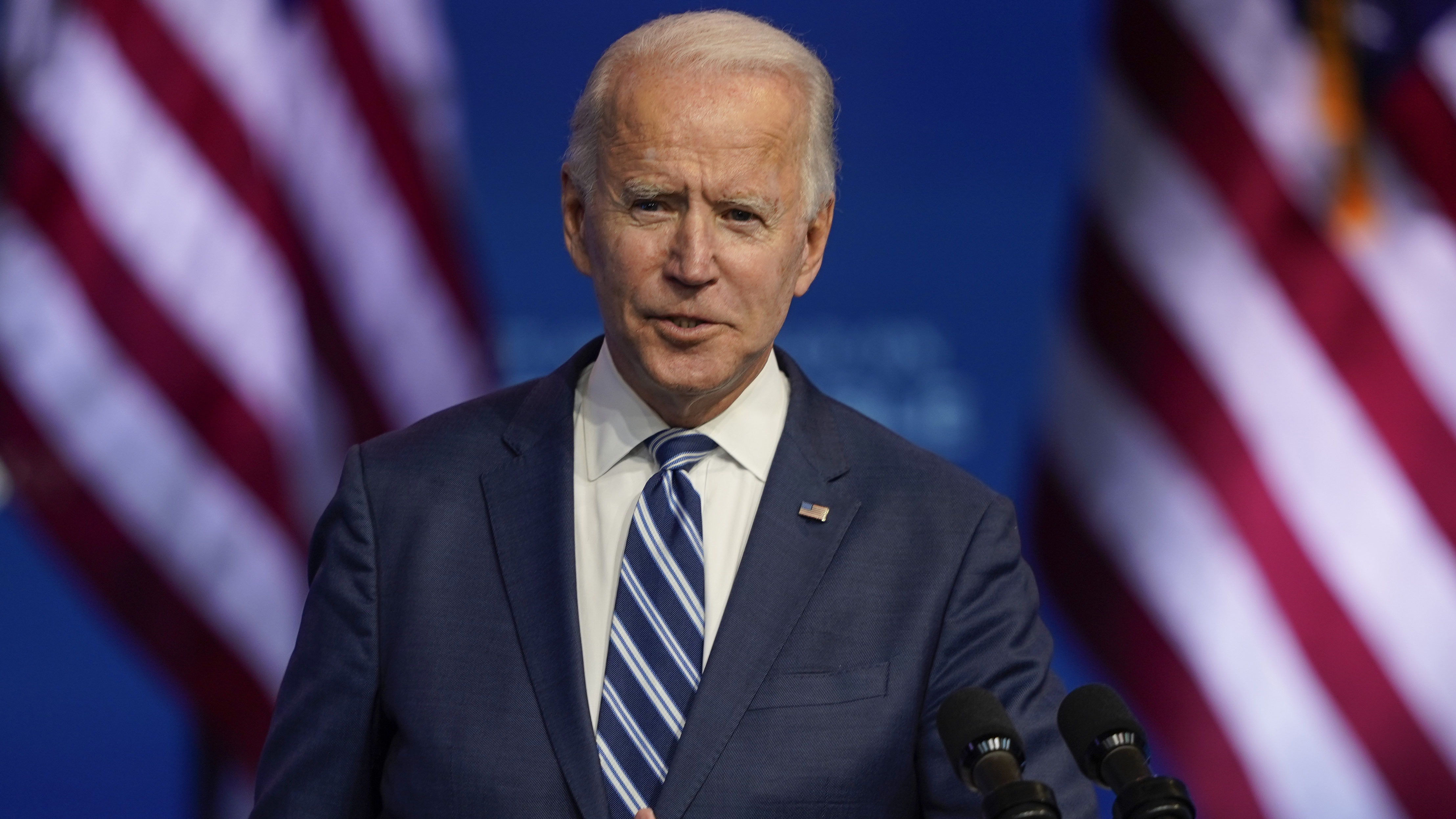 Joe Biden 11 millió illegális bevándorlónak ad állampolgárságot 