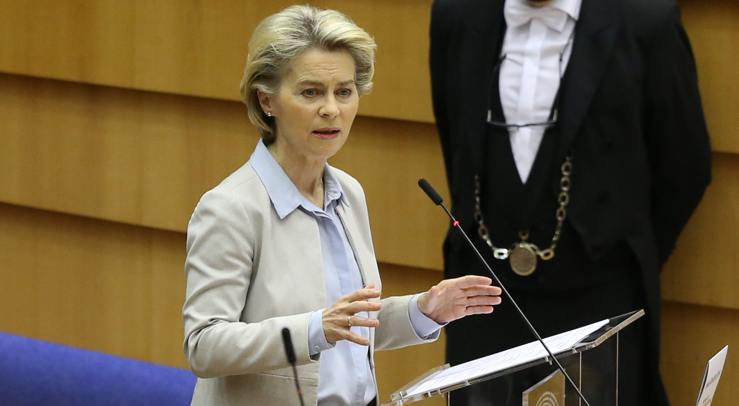 Ursula von der Leyen: A magyar és a lengyel kormány forduljon az Európai Bírósághoz