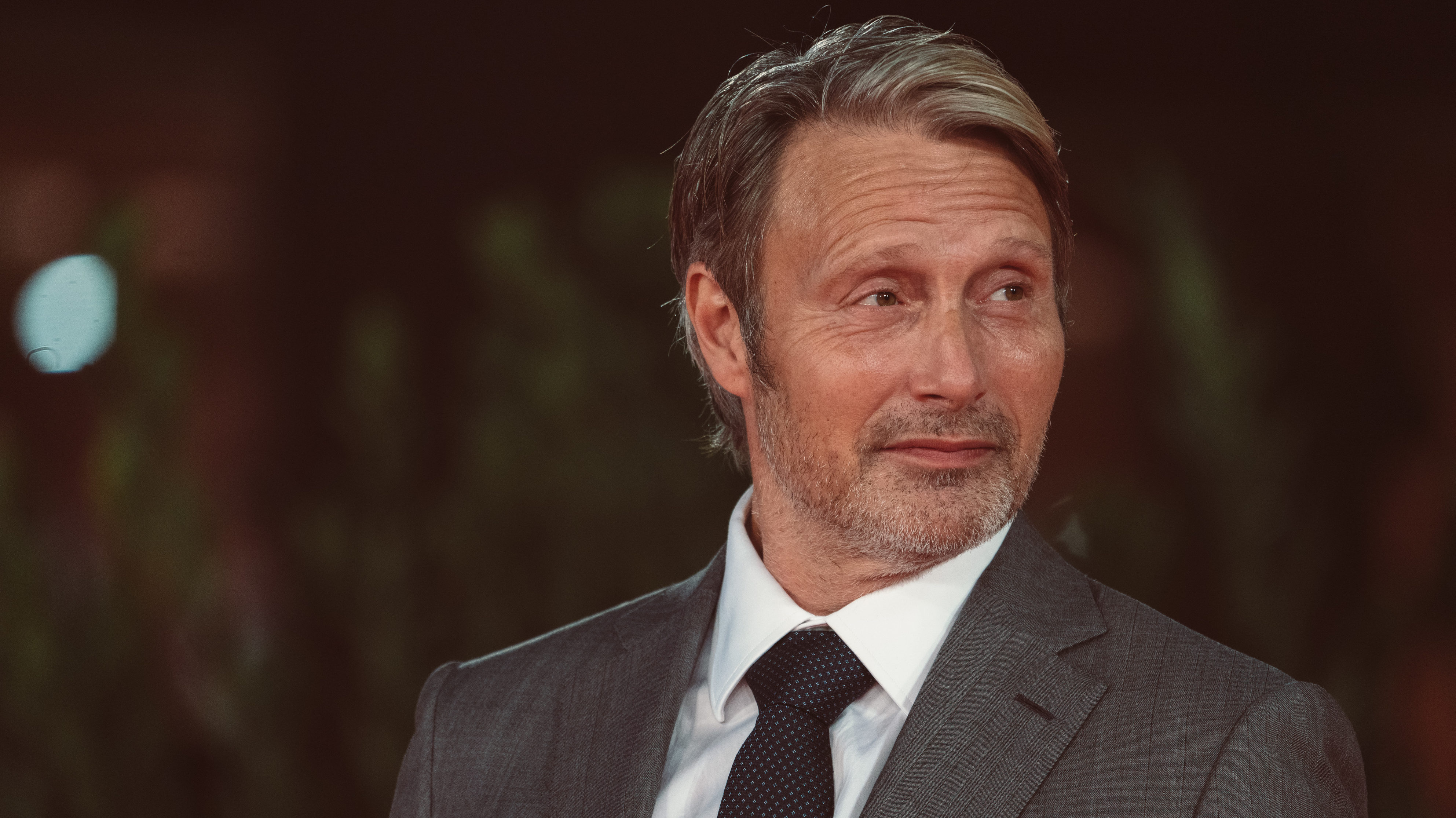 Most már biztos, hogy Mads Mikkelsenre cserélik Johnny Deppet a Legendás állatokban