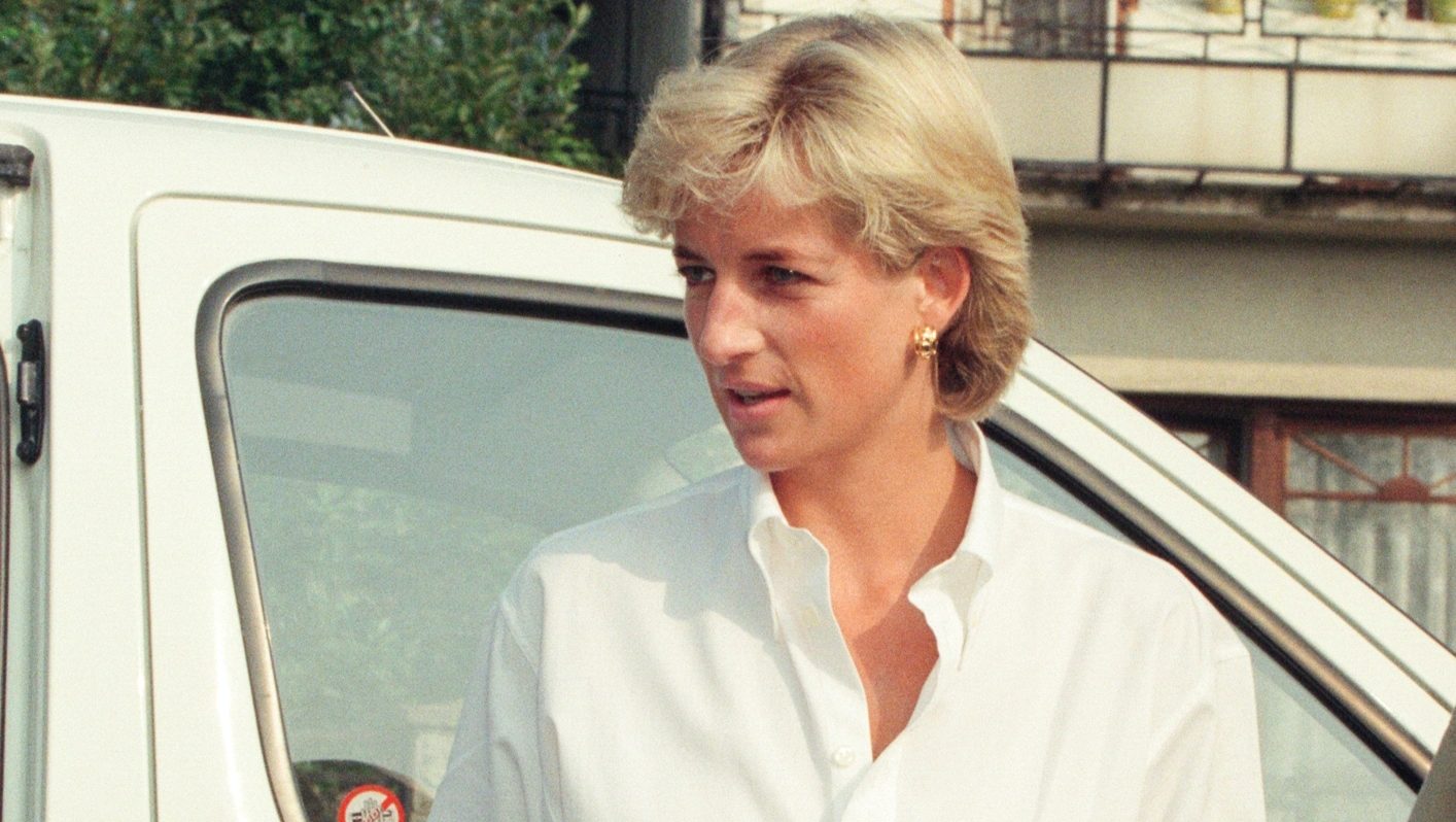Eddig nem látott fotók kerültek elő Diana hercegnéről
