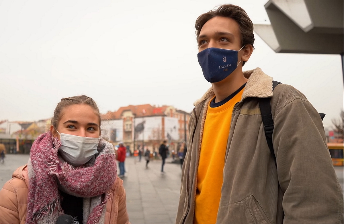 „Én influenza ellen se oltatom magam, mert minek” – járókelőket kérdeztünk a Covid-vakcináról