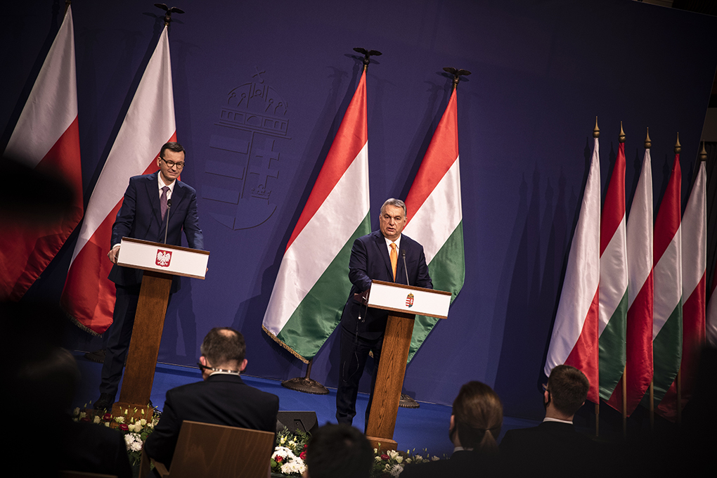 Vétó: Orbán egy héten belül már másodszor egyeztet a lengyel miniszterelnökkel