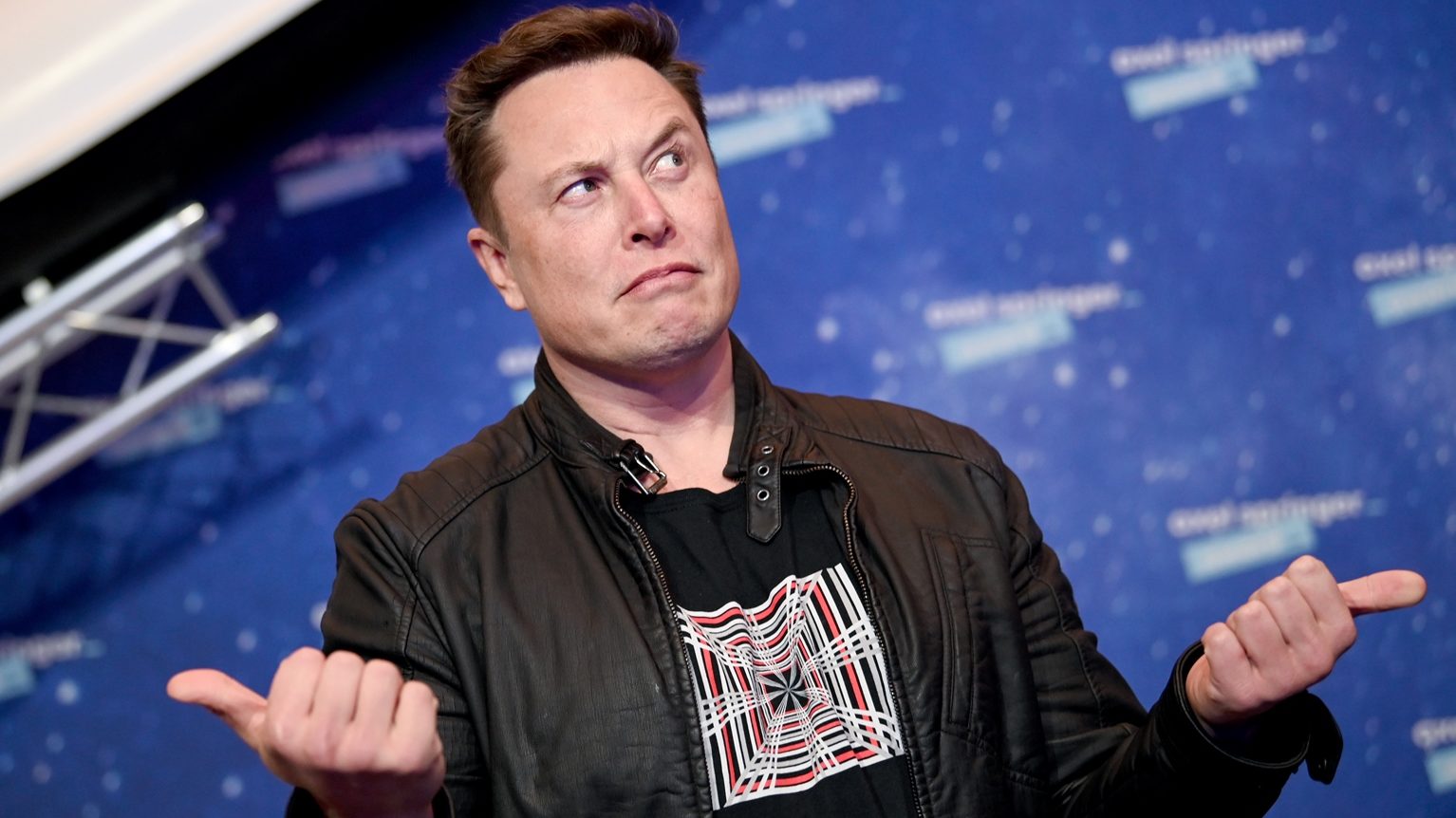 Musk már 2024-ben embert juttathat a Marsra