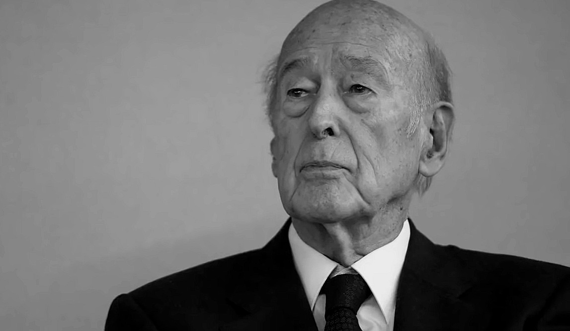 Elhunyt Valéry Giscard d'Estaing volt francia elnök