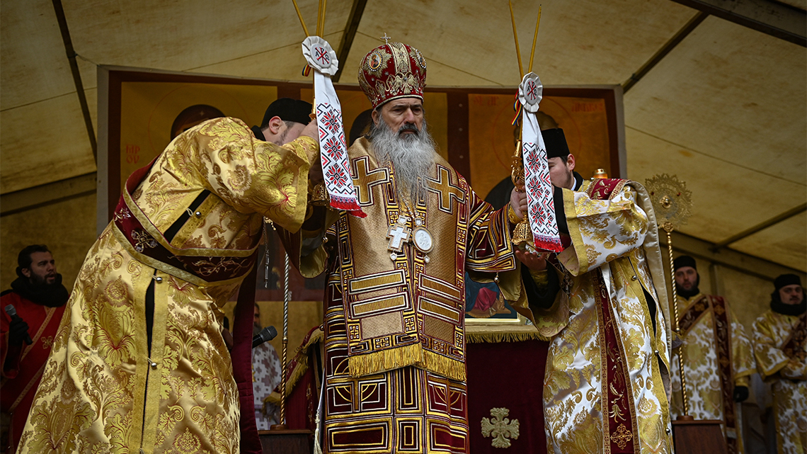 Renitens ortodox érsek állt a vírustagadók élére