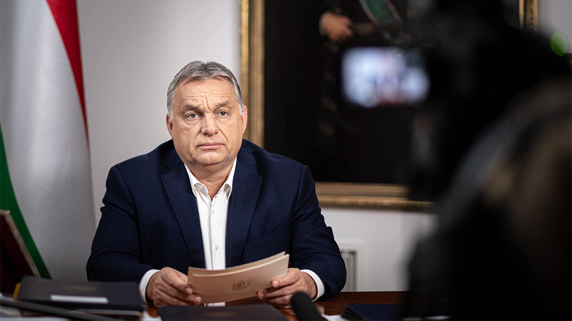 Orbán: Marad a kijárási tilalom, elmaradnak a szilveszteri bulik, utcabálok