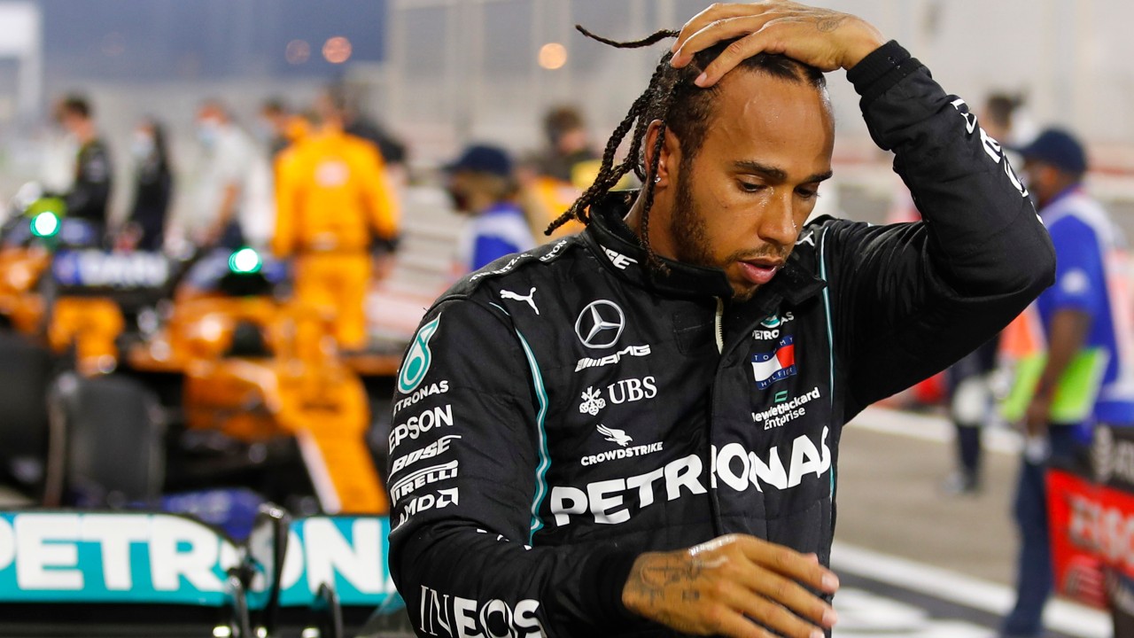 Csütörtökre akár negatív is lehet Lewis Hamilton tesztje