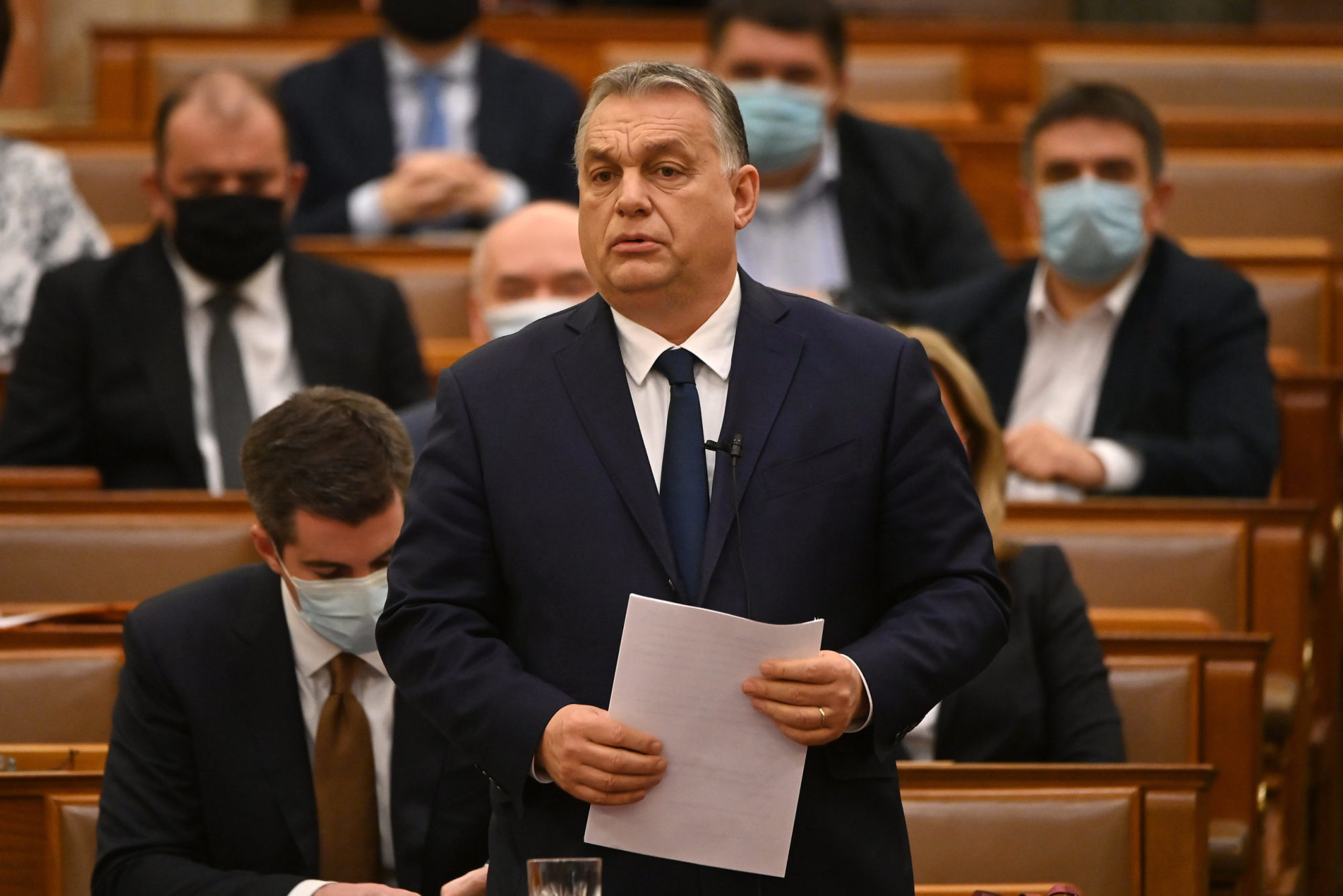 Orbán: Higgyék el, a vírus nem én vagyok