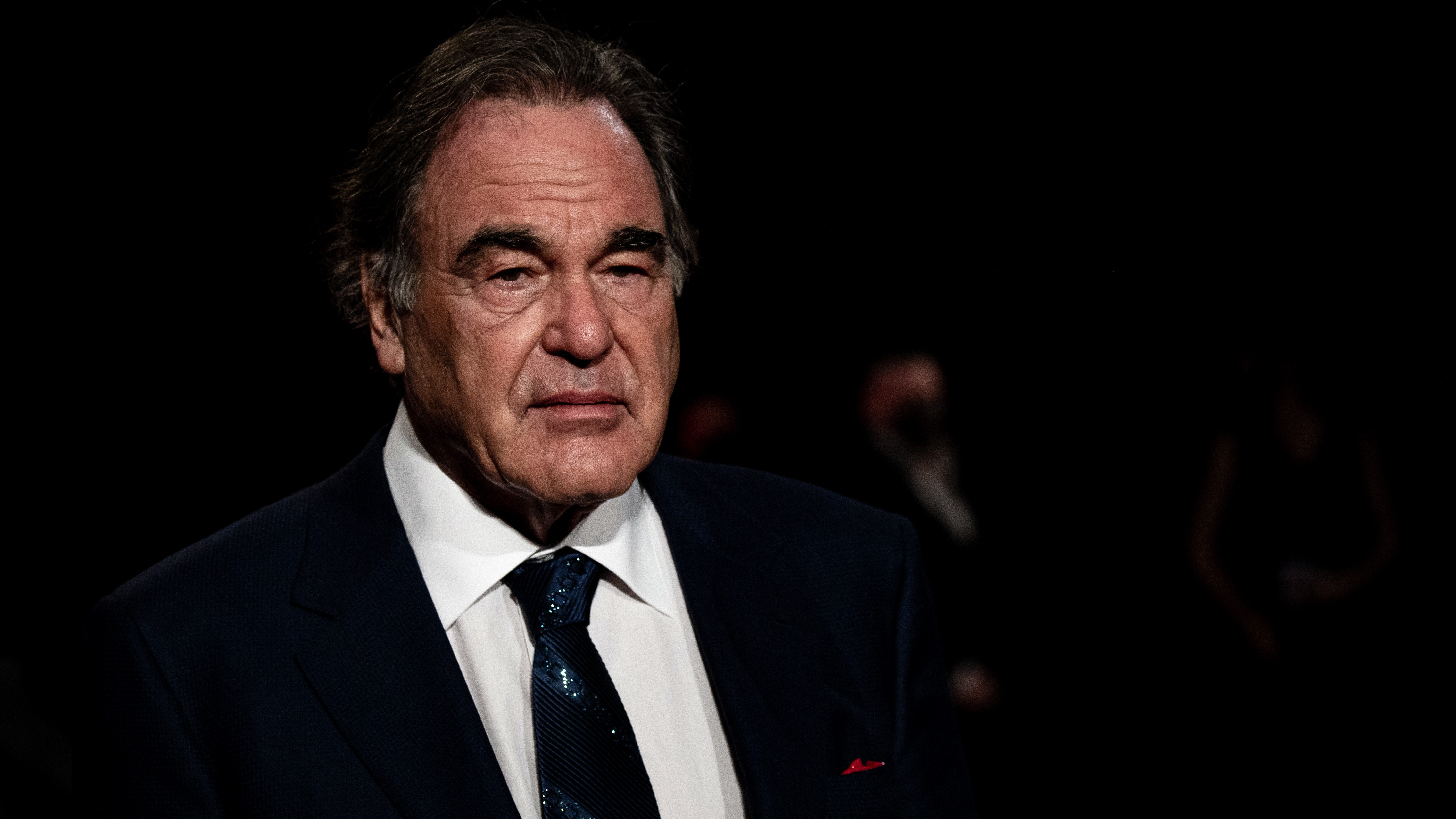 Oliver Stone is megkapta az oroszok koronavírus elleni oltását