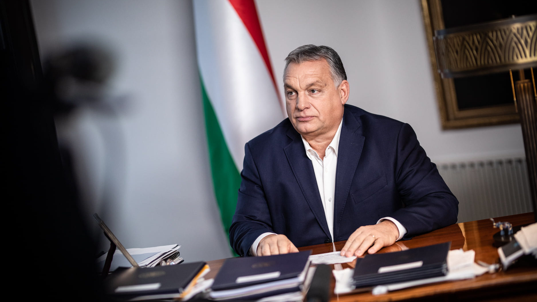 Orbán: az egyéni és a kisvállalkozók iparűzési adója a felére csökken, lakásfelújítási hitelt és támogatást kapnak a gyermeket nevelők