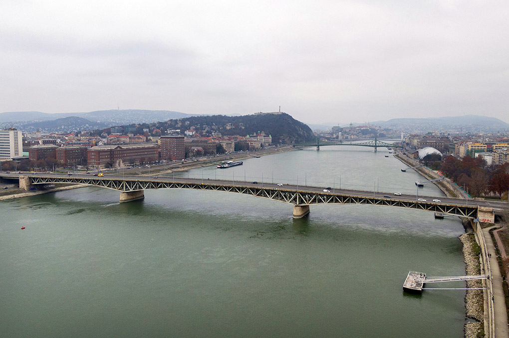 Borongós, szürke idővel indul a hét