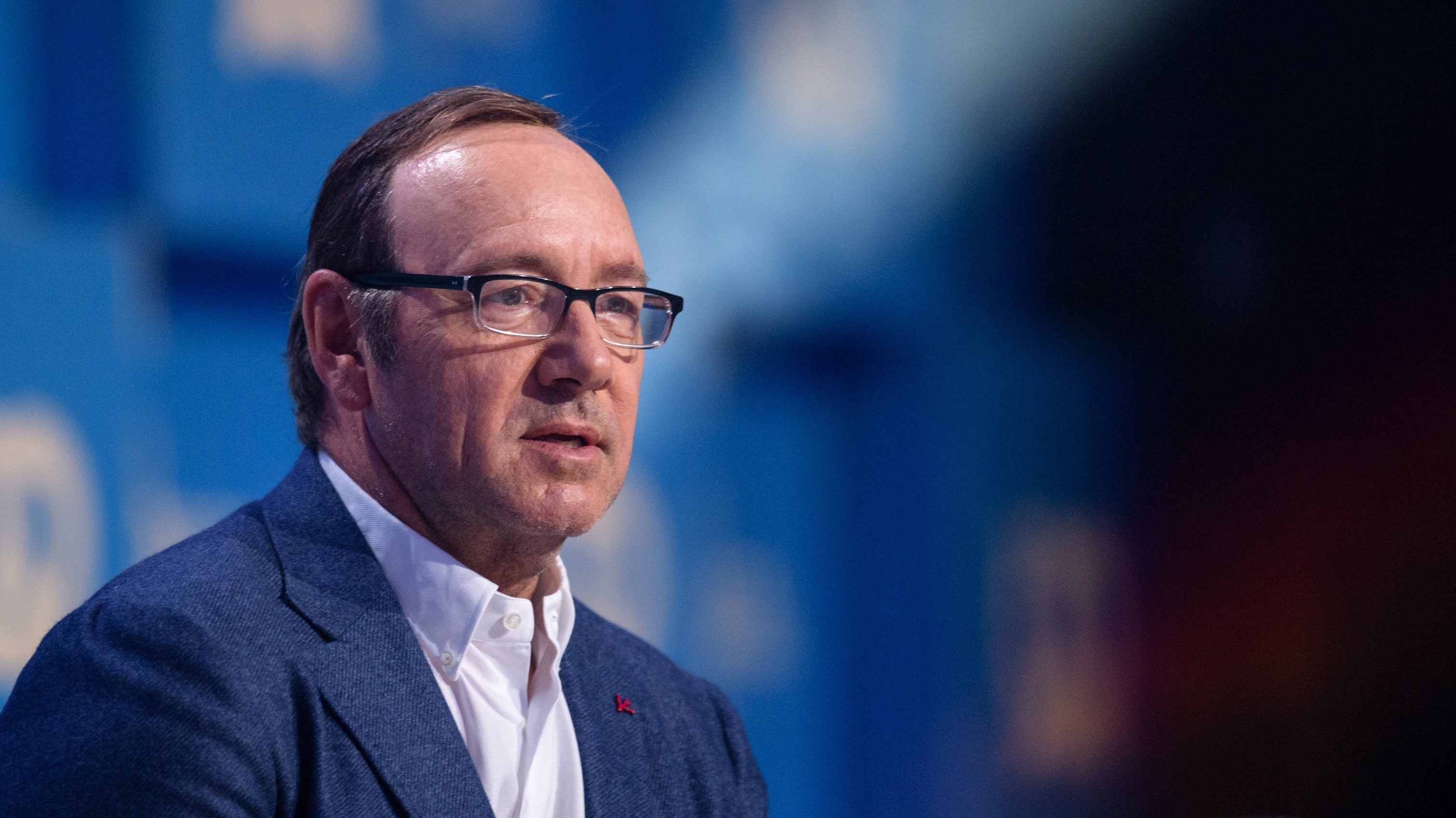 Idén sem maradunk Kevin Spacey karácsonyi videóüzenete nélkül