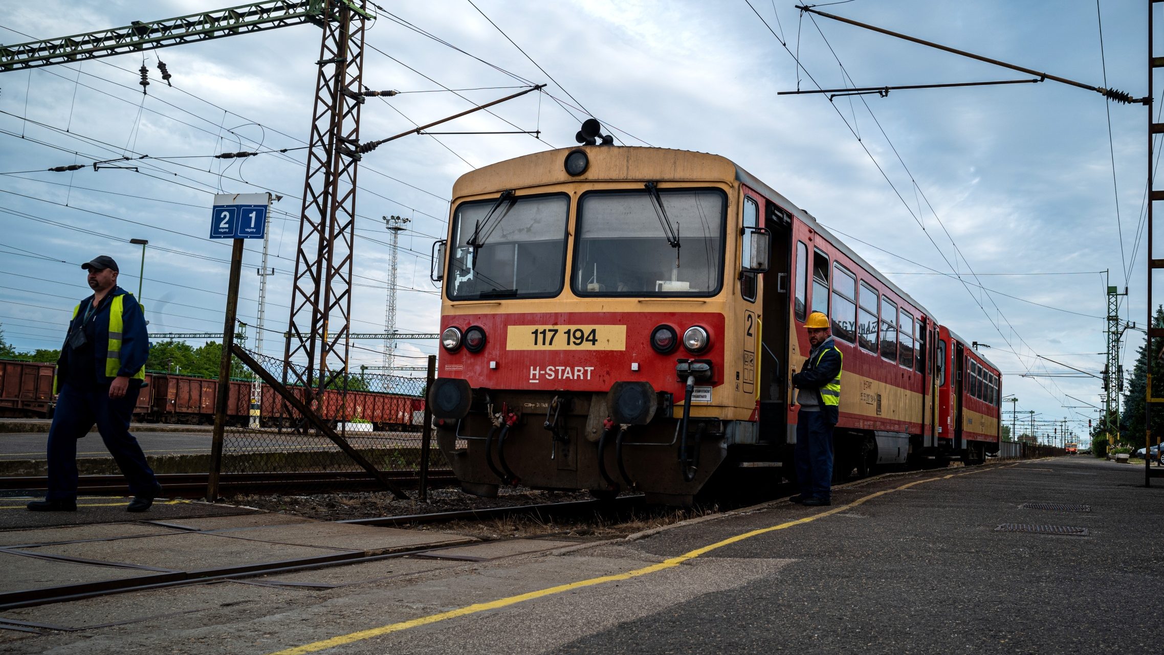 Változik és a MÁV és a Volánbusz menetrendje szilveszter környékén