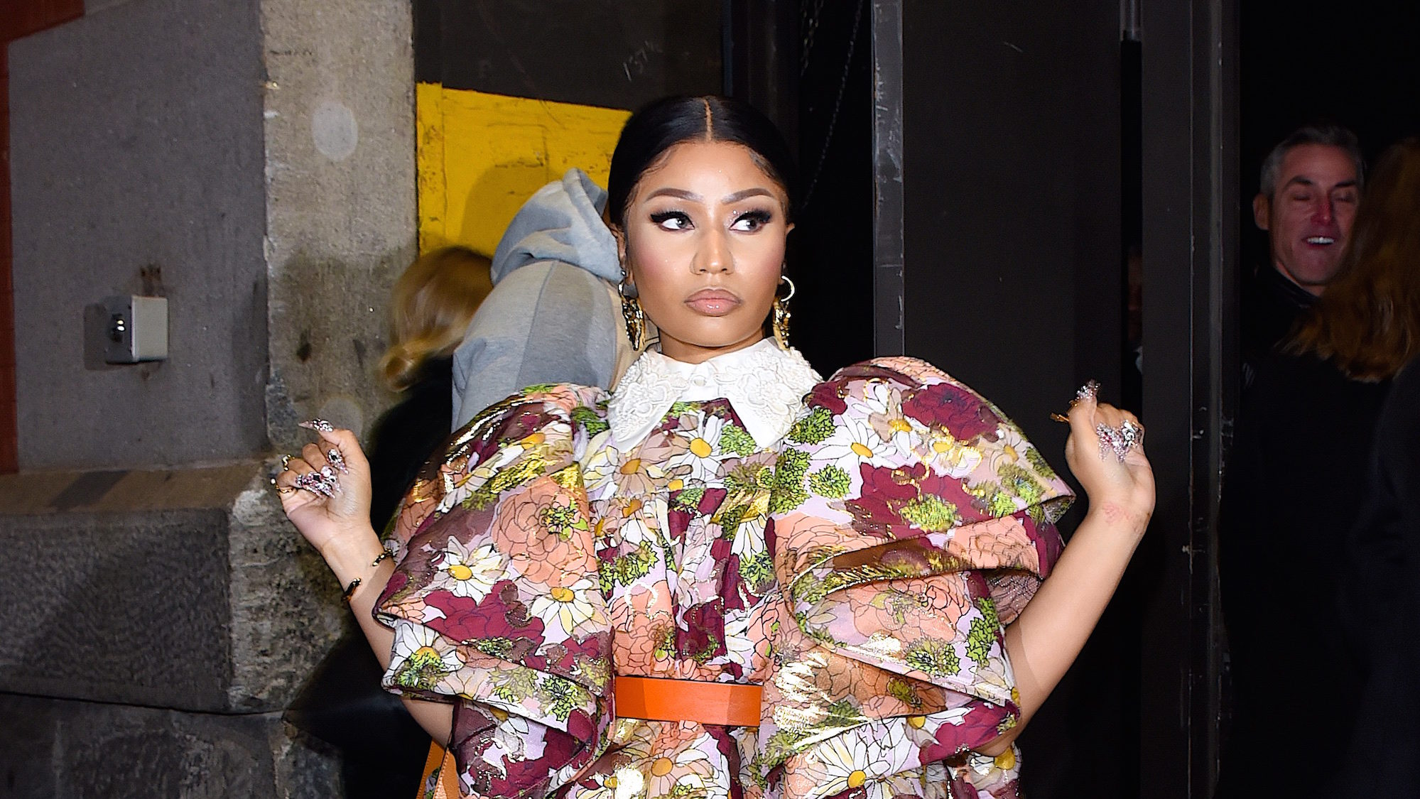 Nicki Minaj először mutatta meg gyerekét, különböző designer rugdalózókban