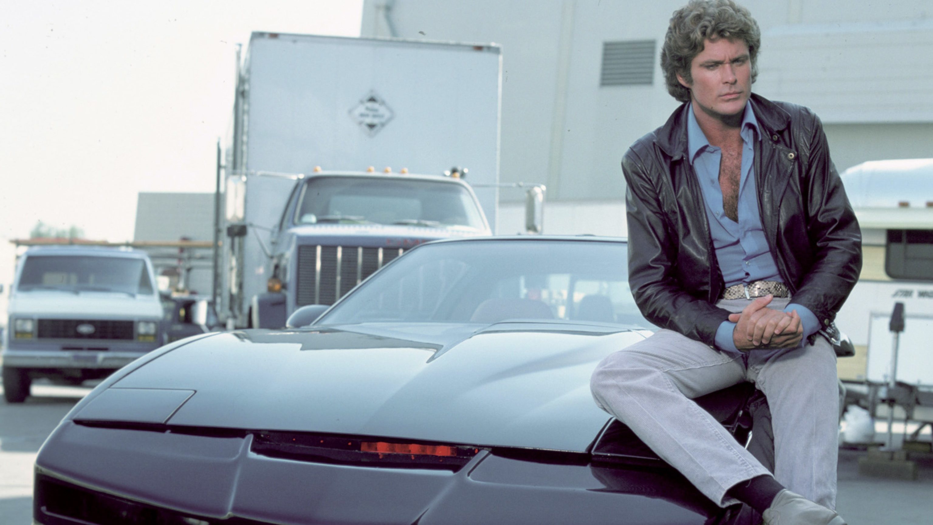 Elárverezi a Knight Rider-es, beszélő autóját David Hasselhoff