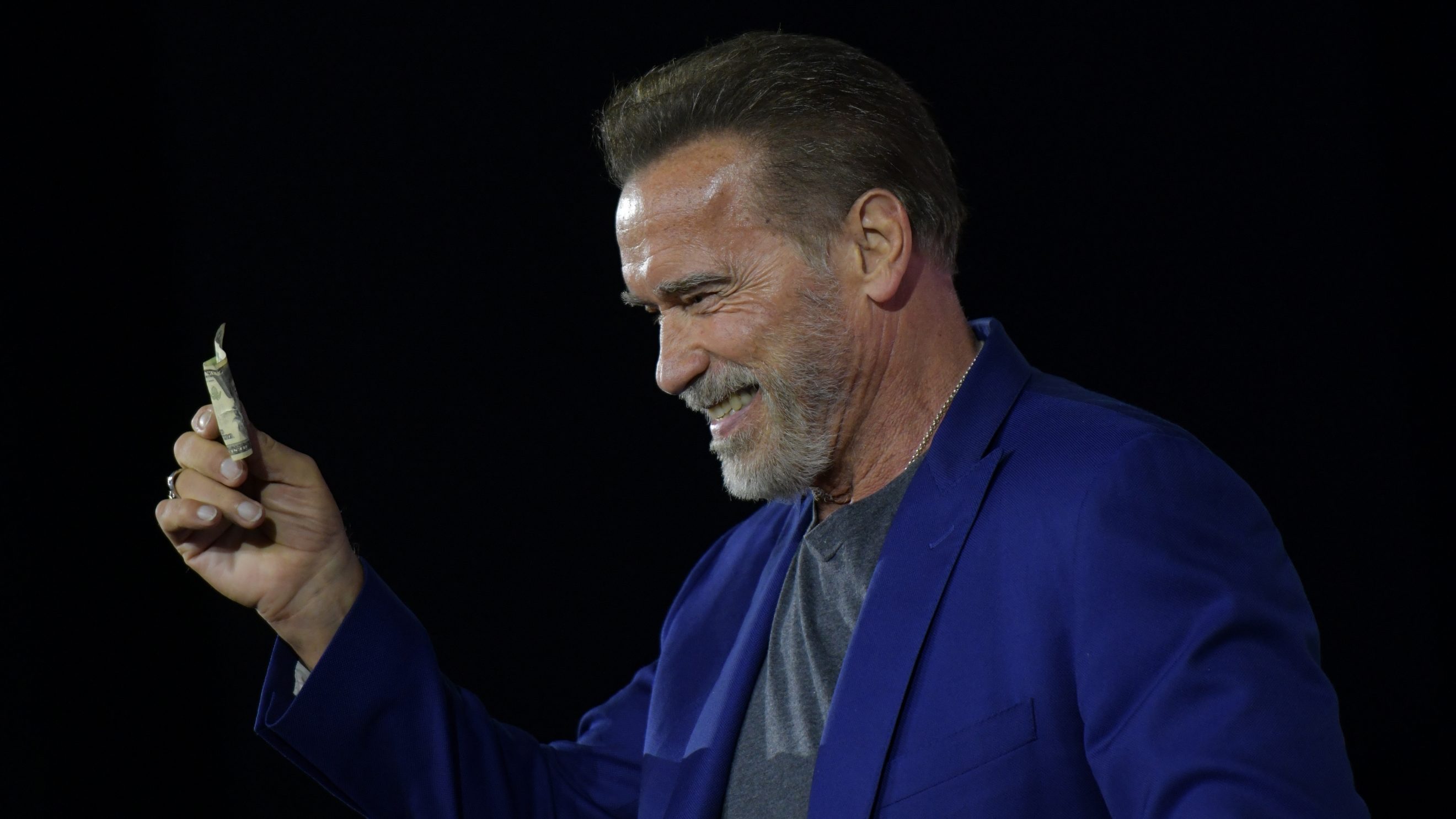 Schwarzenegger videócsetelés közben Chris Evansnek hívta vejét, Chris Prattet