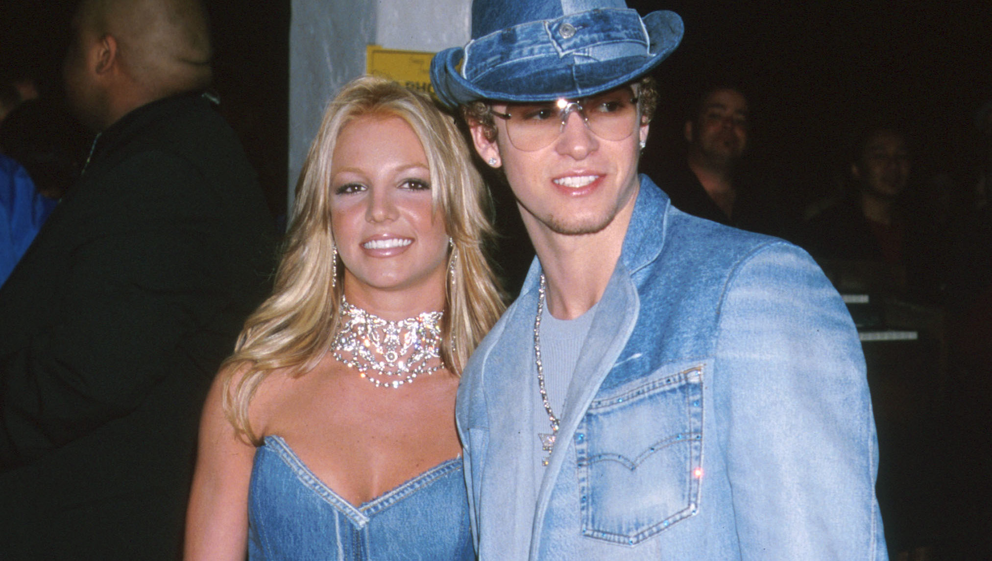 Már 20 éve annak, hogy Britney Spears és Justin Timberlake talpig farmerben díjátadóztak