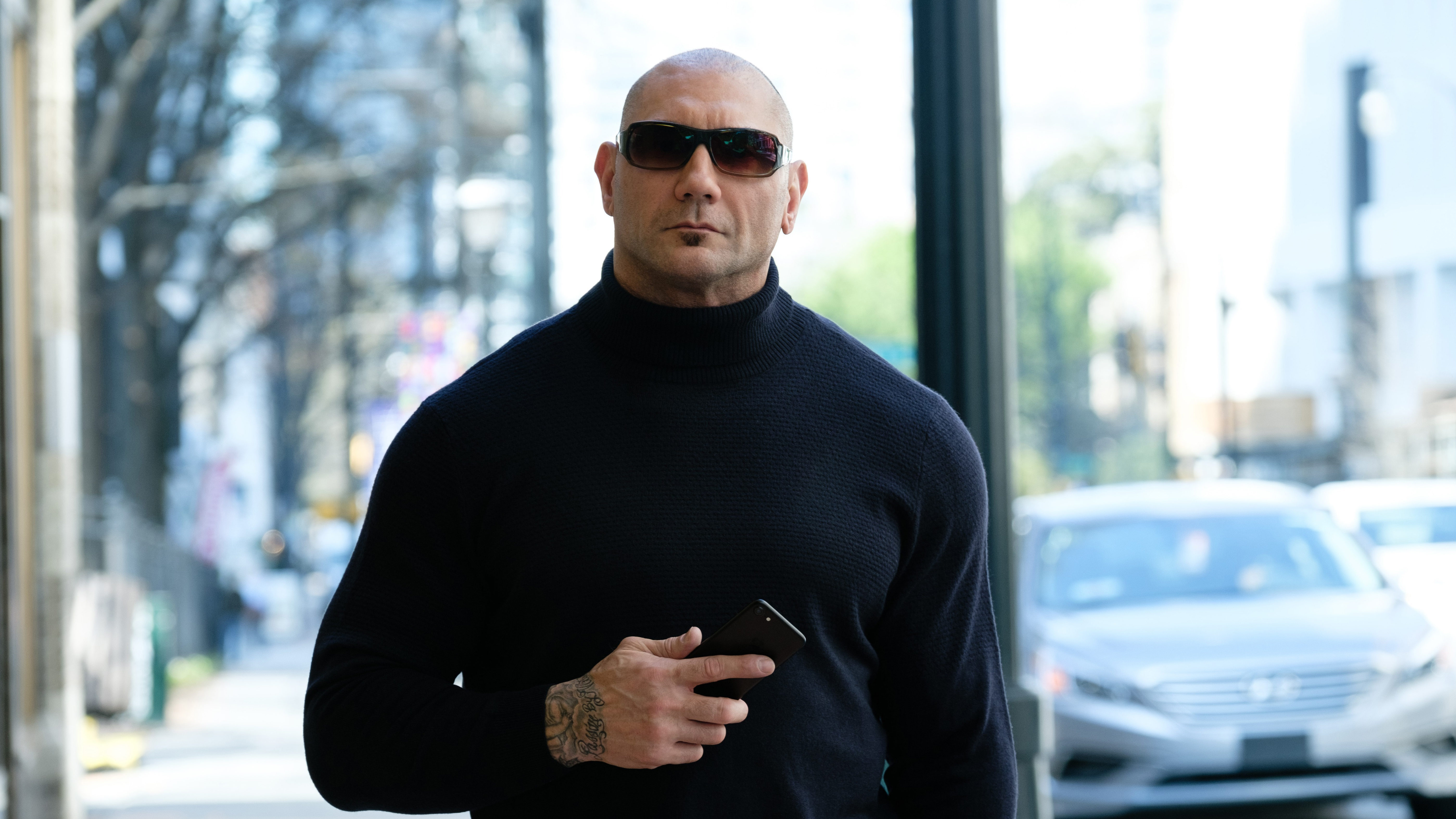 Dave Bautista pénzt ajánlott annak, aki kideríti, ki karcolta Trump nevét egy lamantin testére