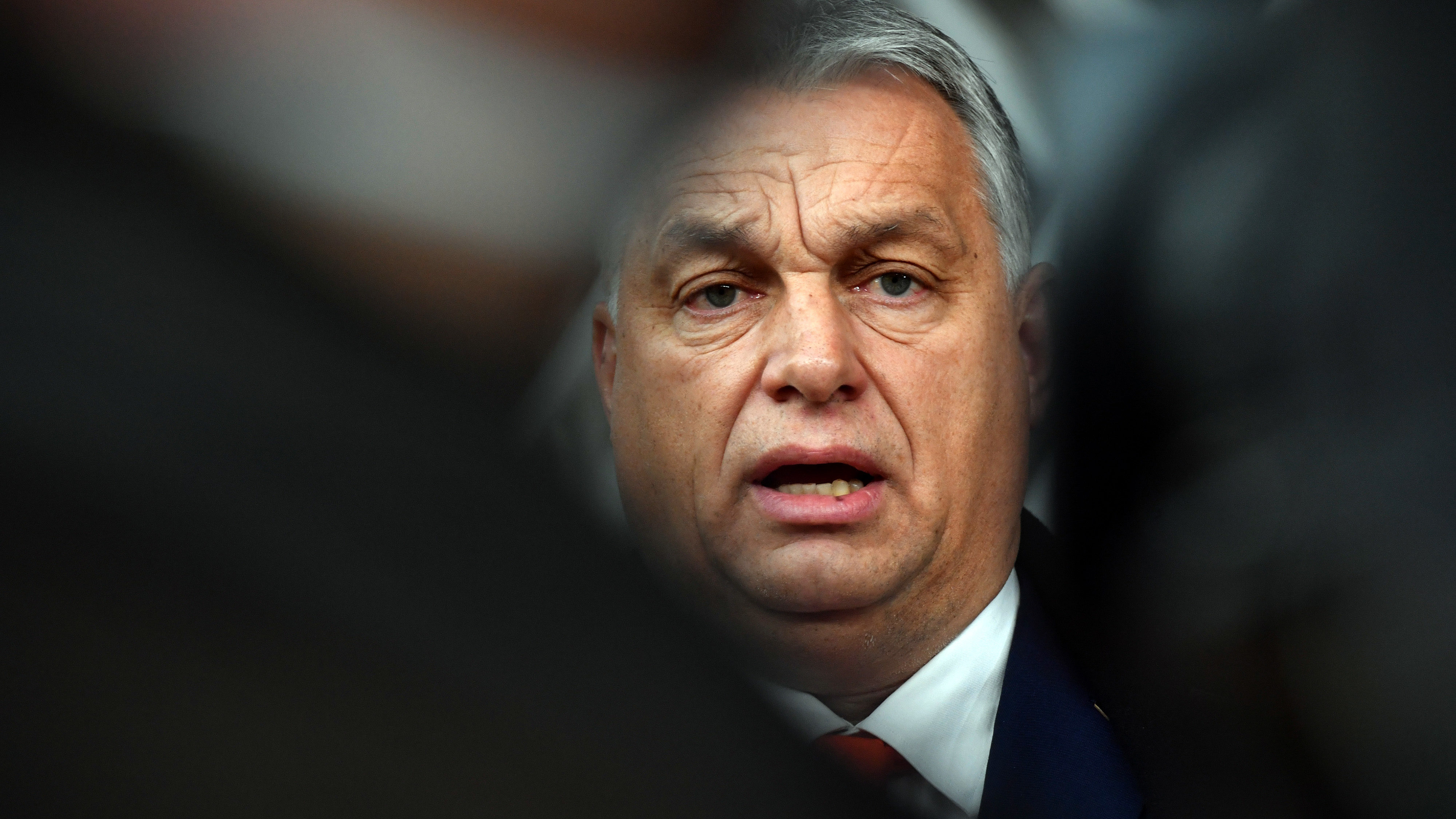 Ennyi fiatalt érint az Orbán Viktor által bejelentett SZJA-mentesség