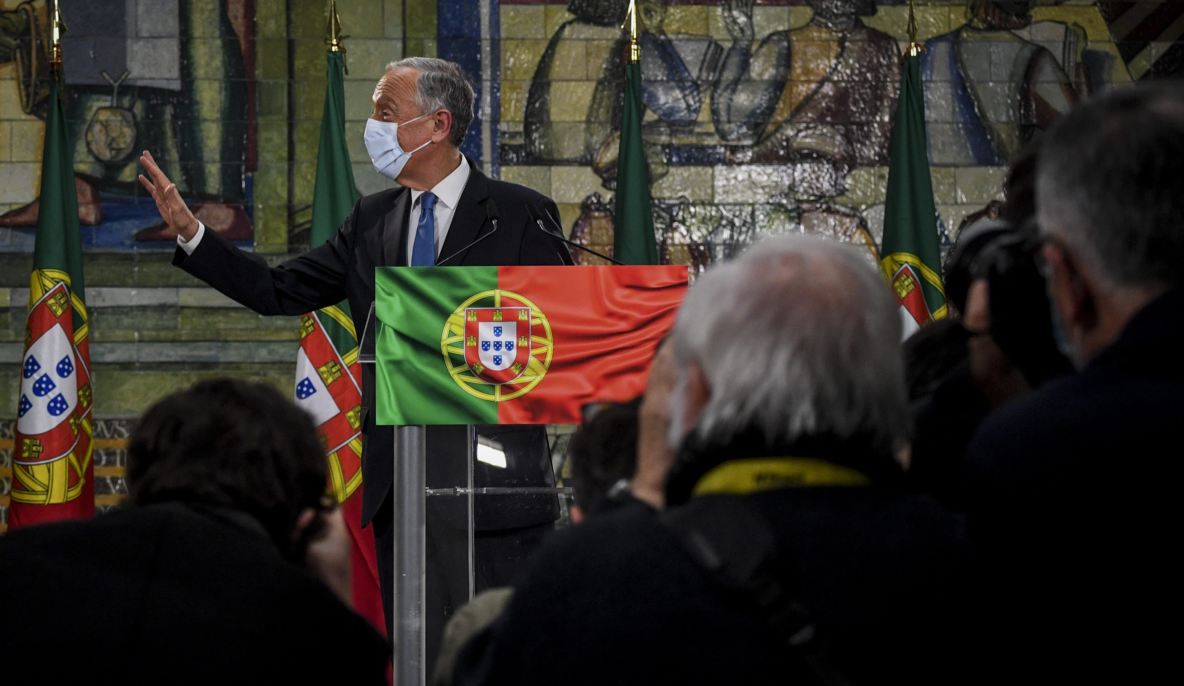 Nagy arányú győzelmet aratott az elnökválasztáson a portugál államfő