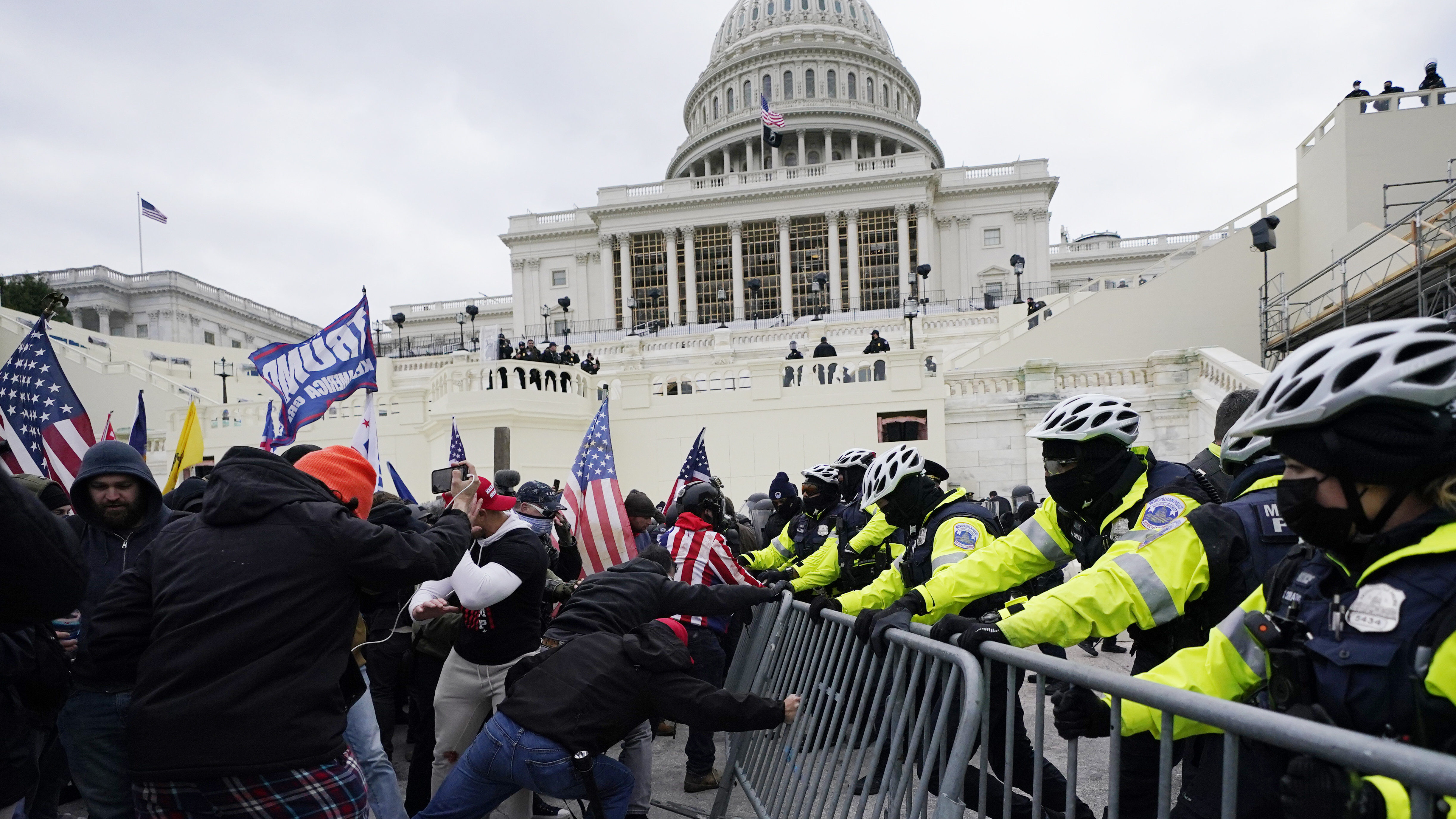 Trump egyik fő támogatója pénzelte a Capitolium ostromát megelőző nagygyűlést