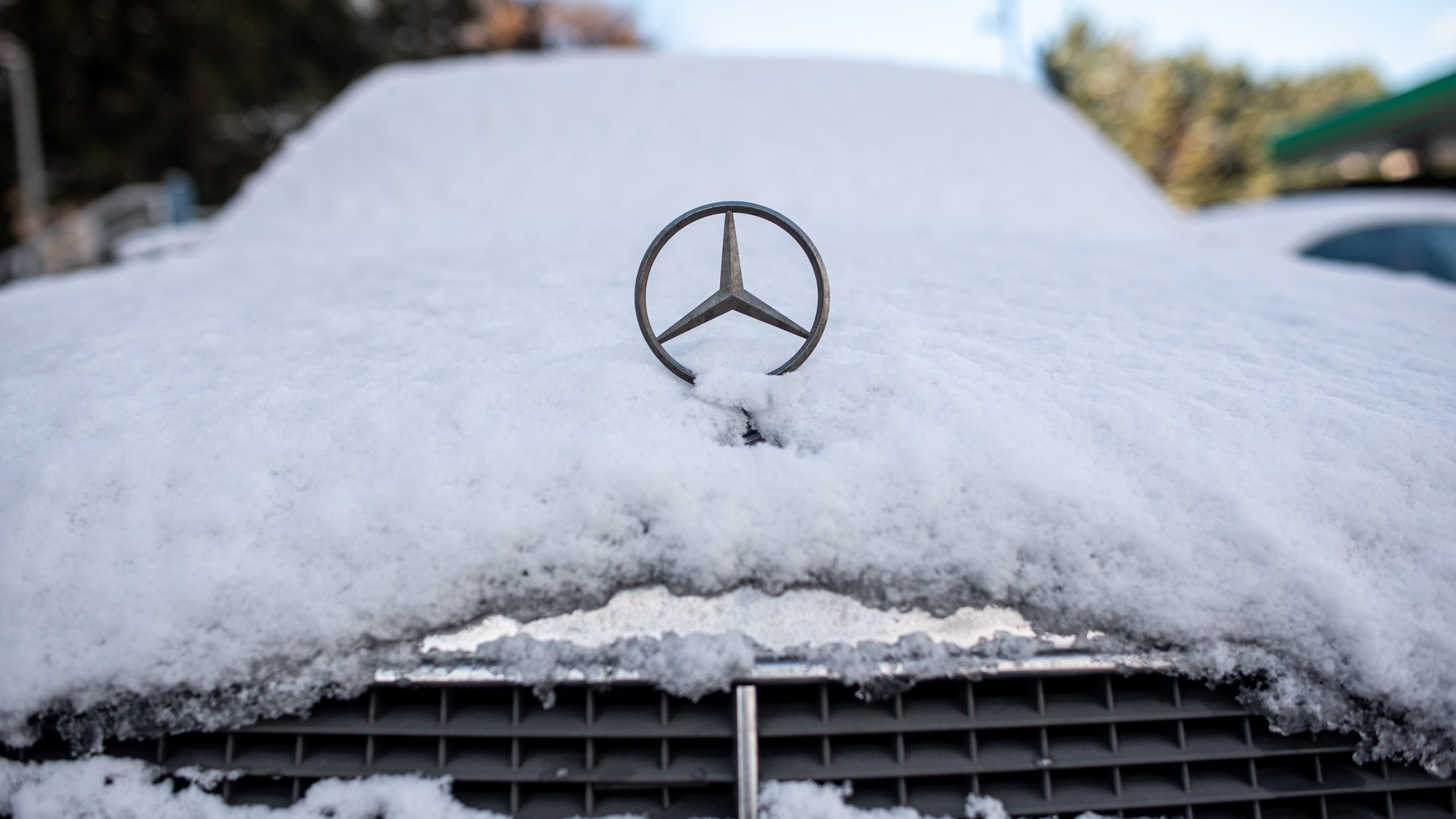 A vírus nem tett be a Mercedesnek, rekord mennyiségű új autót hoztak forgalomba Magyarországon