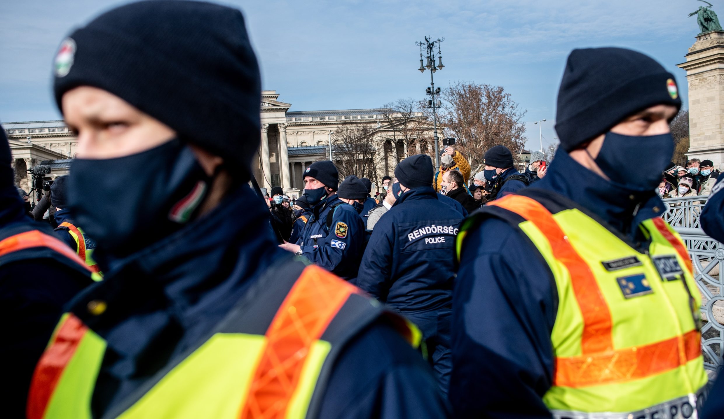 Egyelőre csak a rendőrök harmada oltatná be magát