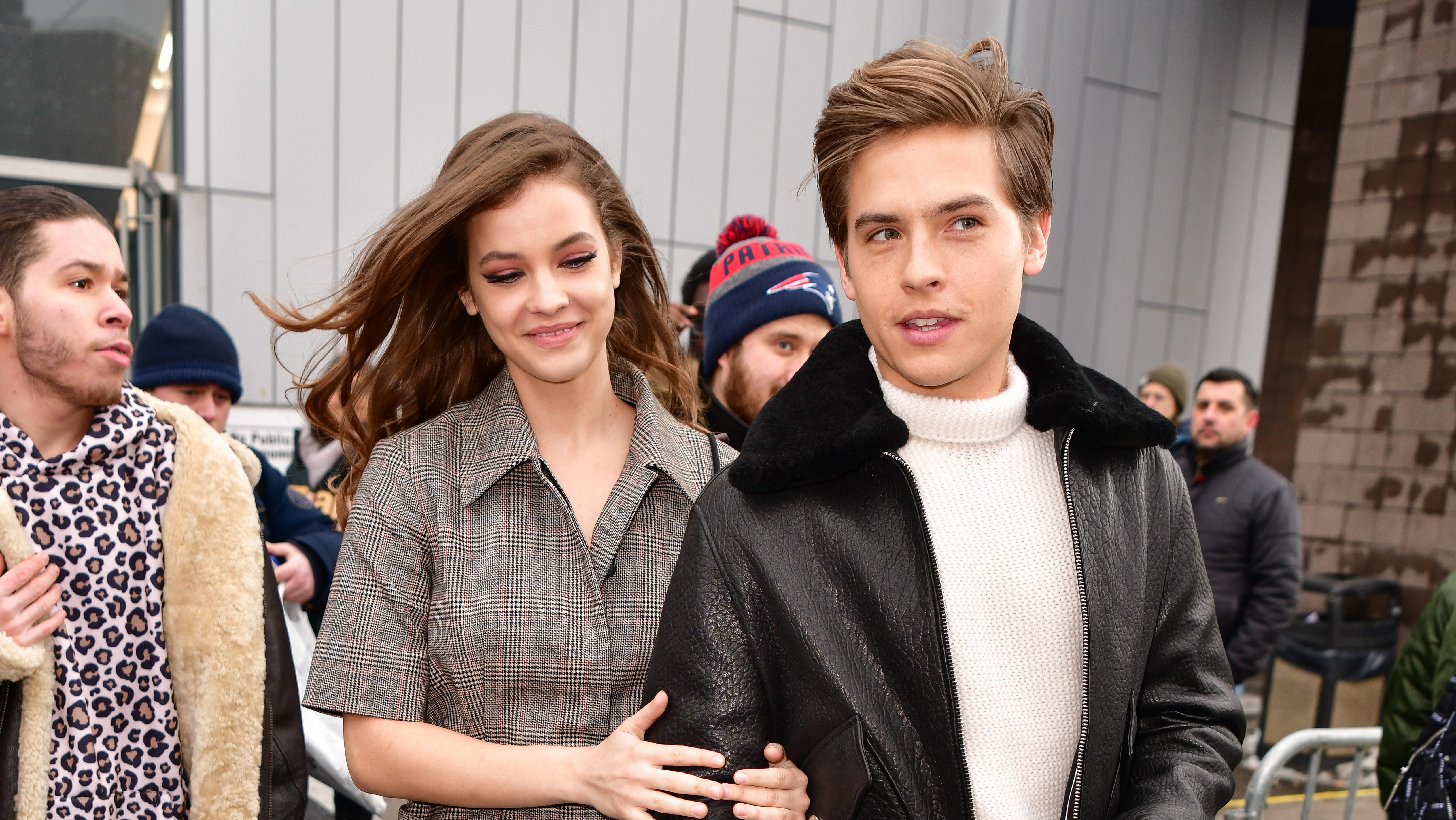 Palvin Barbara Magyarországra hozta Dylan Sprouse-t, aki néha magyarul is megszólal