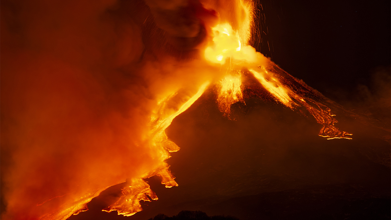 Itthon is érzékelték az Etna robbanását