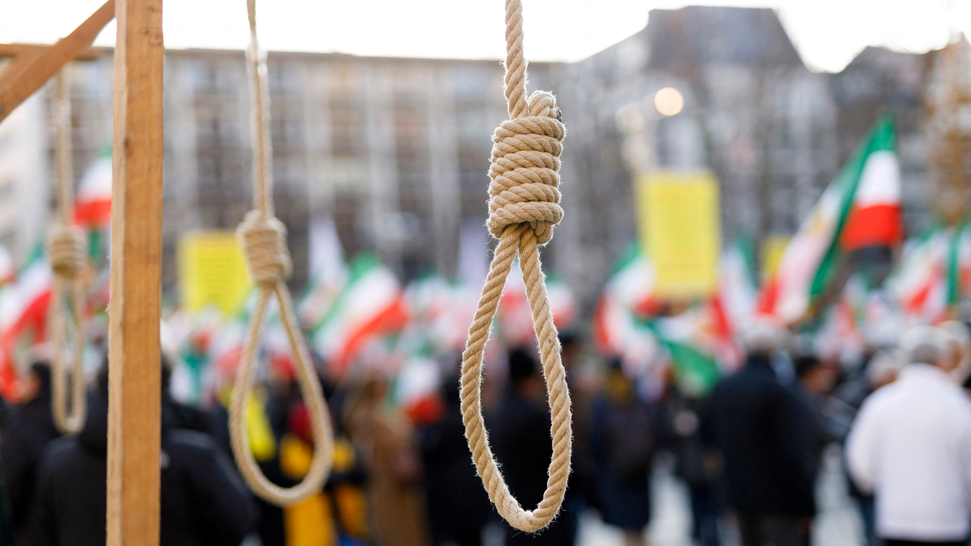 Egy nő holttestén hajtották végre a halálos ítéletet Iránban