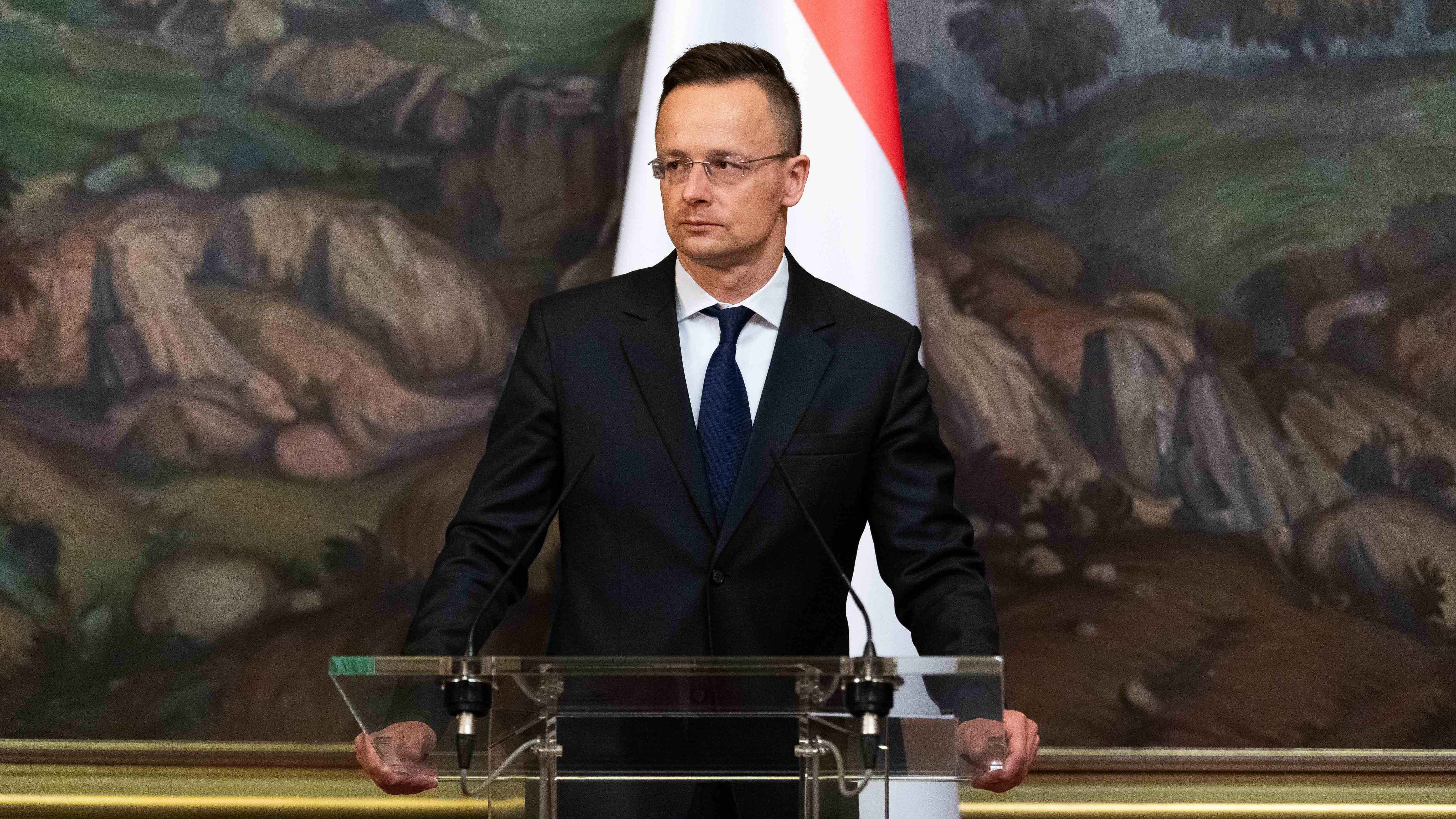 Szijjártó Péter: Több uniós tagállam kérte el Budapesttől Moszkva telefonszámát