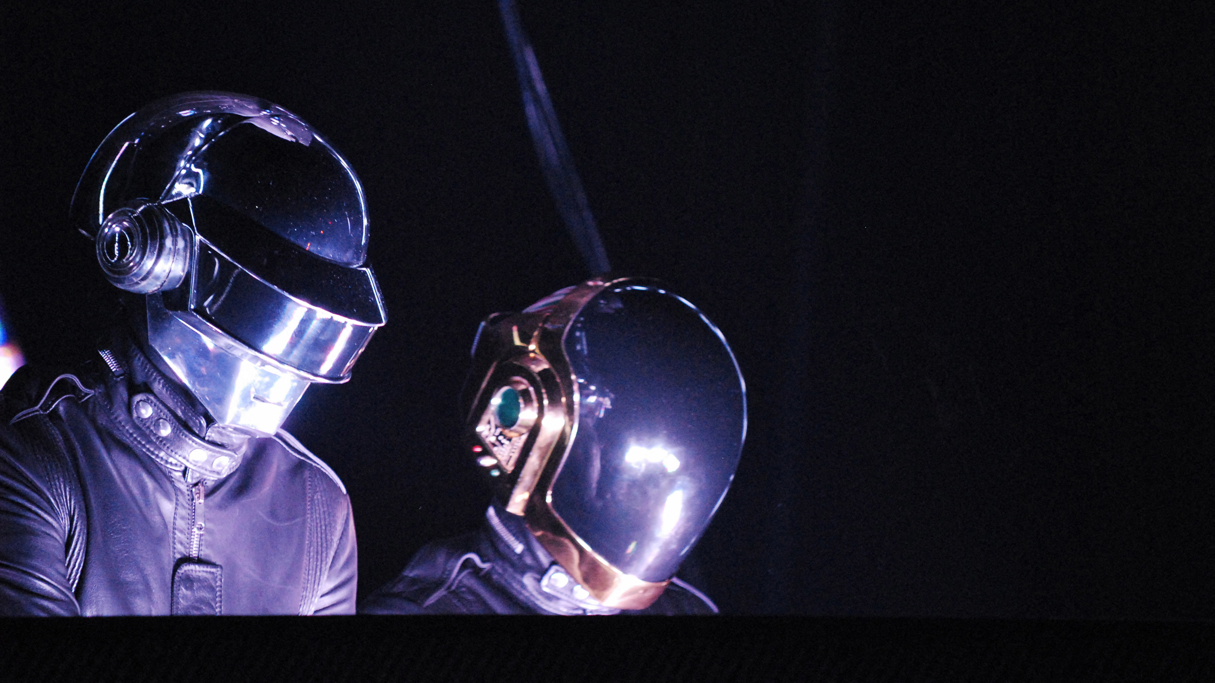 Daft Punkot hallgat a világ a feloszlás bejelentése óta