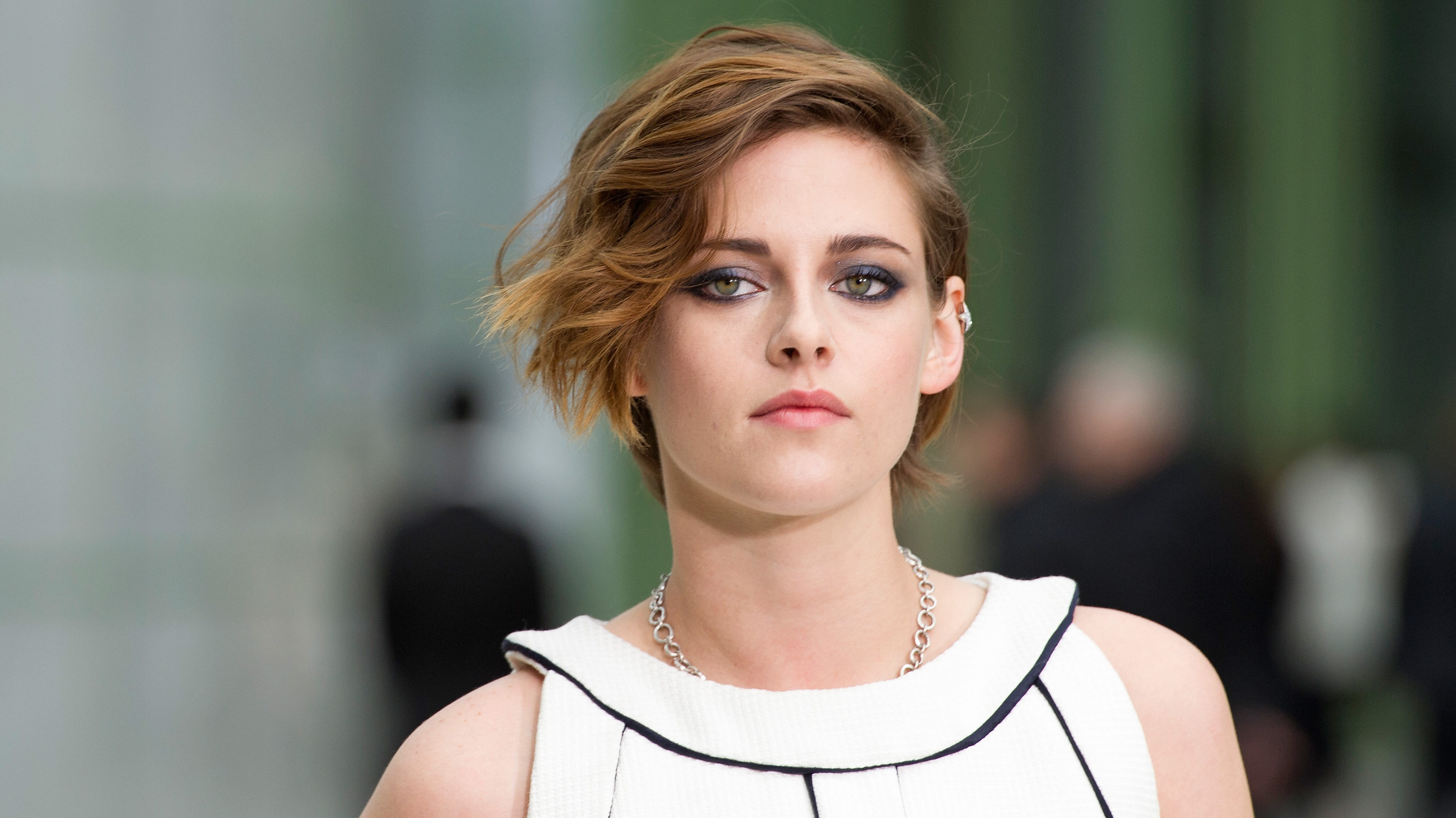 Így néz ki Kristen Stewart Diana hercegnének maszkírozva