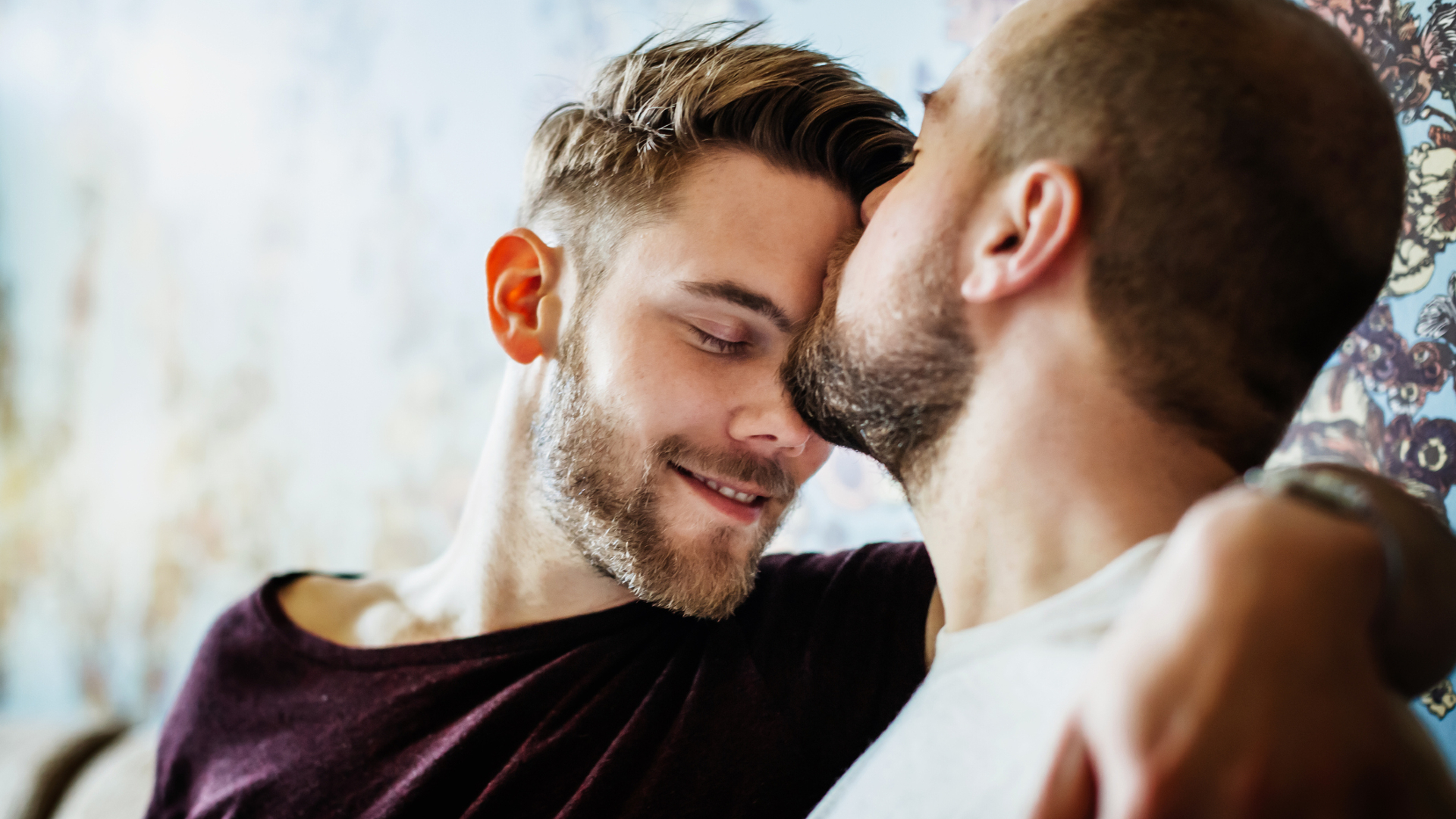 Egy szexológus szerint semmi meglepő sincs abban, hogy heteró férfiak más férfiakkal fekszenek le