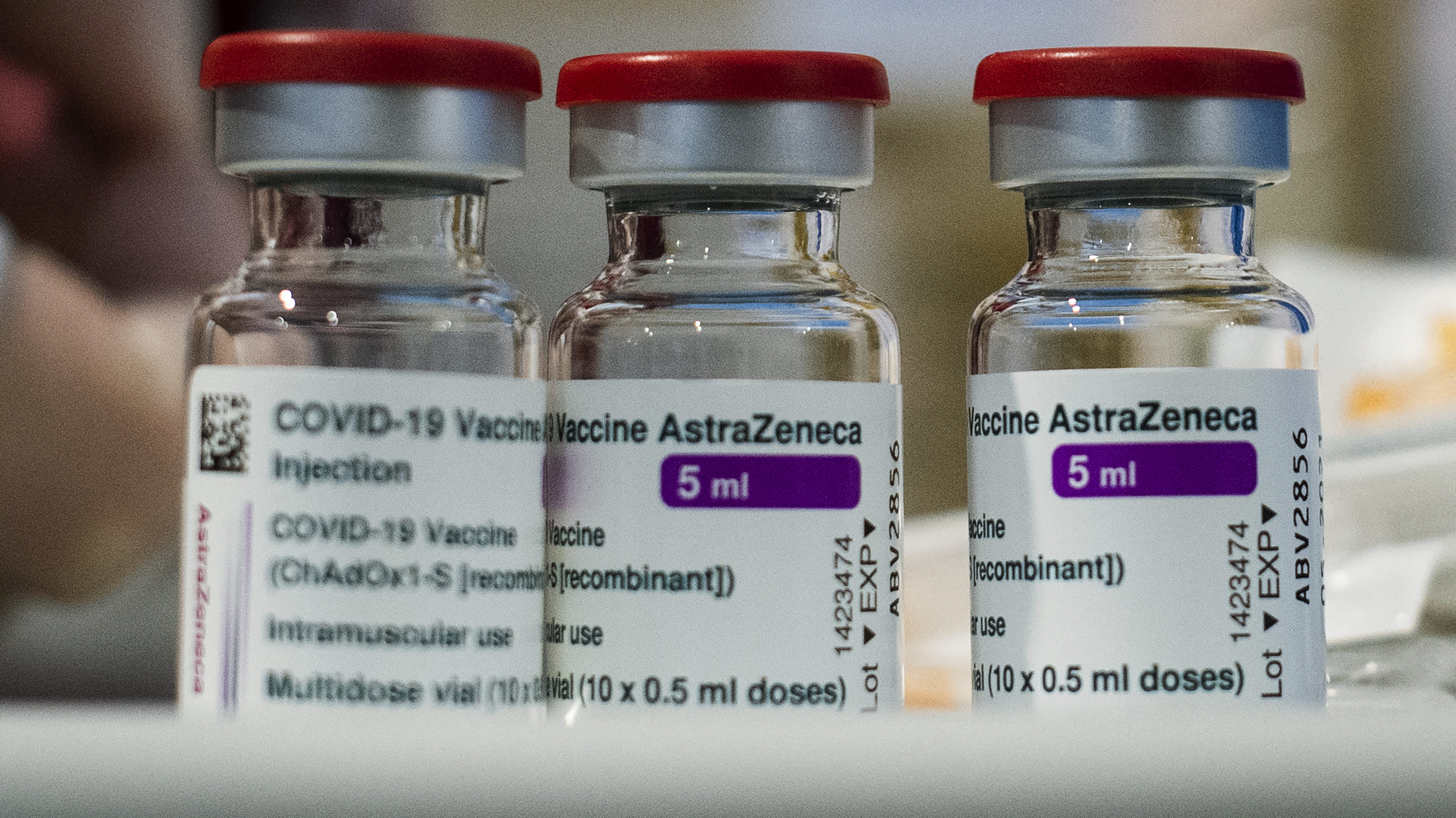 EMA: nem utal rá semmi, hogy az AstraZeneca-vakcina okoz vérrögöt a szervezetben