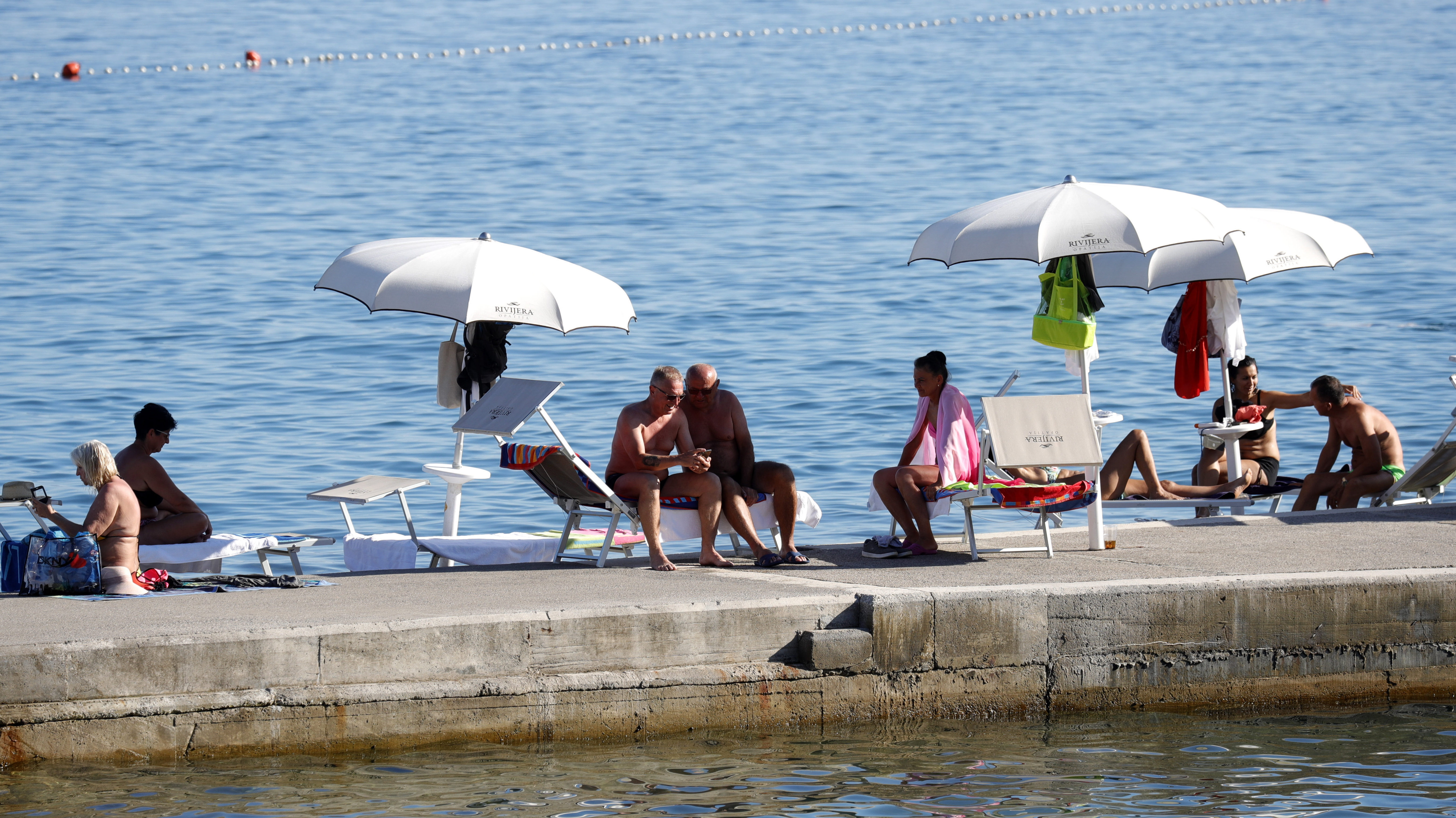 Horvát ajánlat: részben átvállalják tesztek árát a turistáktól