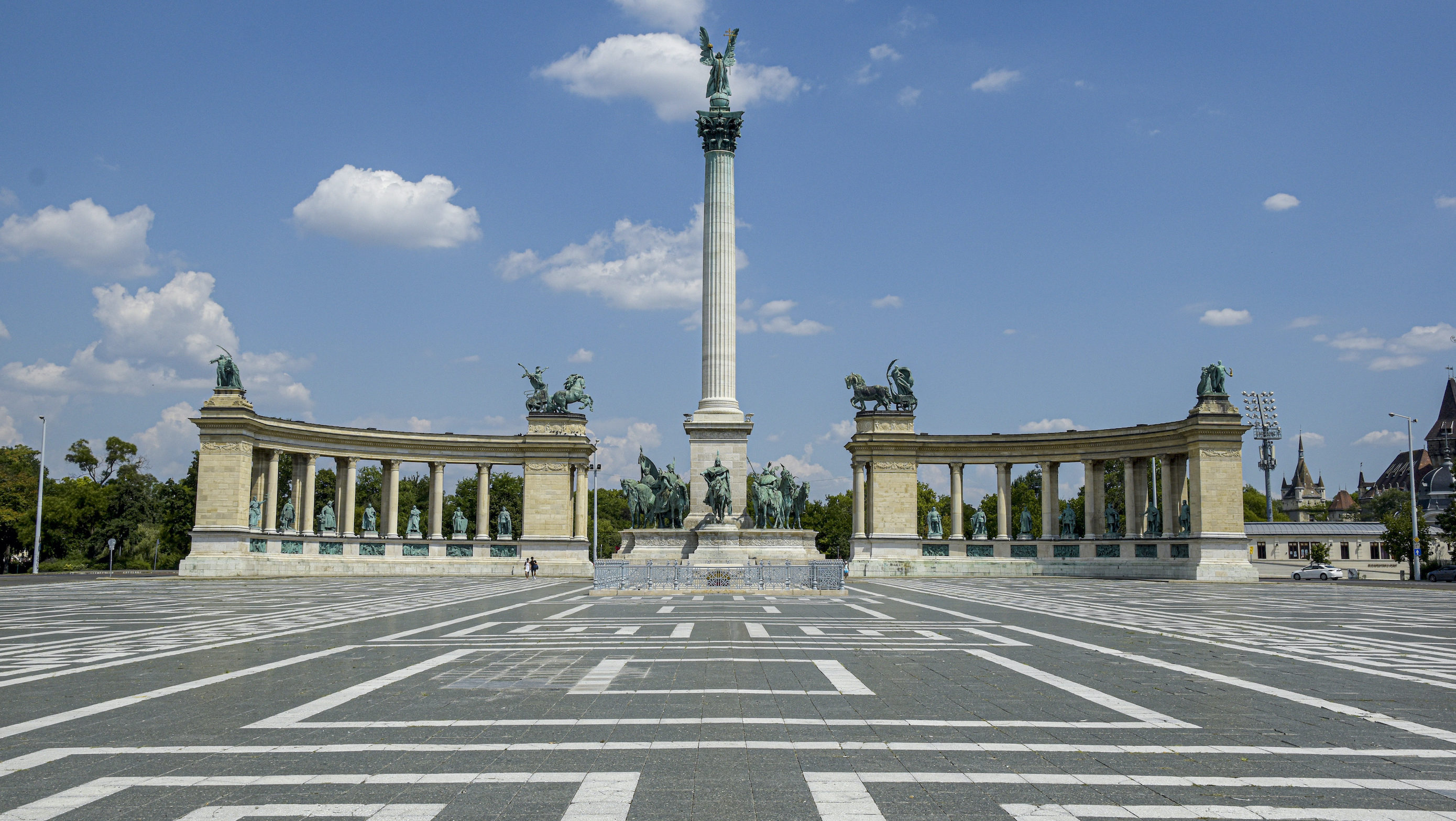 Gyalagoshídra, gyümölcsfákra és a Hősök tere parkosítására is költenének a budapestiek a részvételi költségvetésből